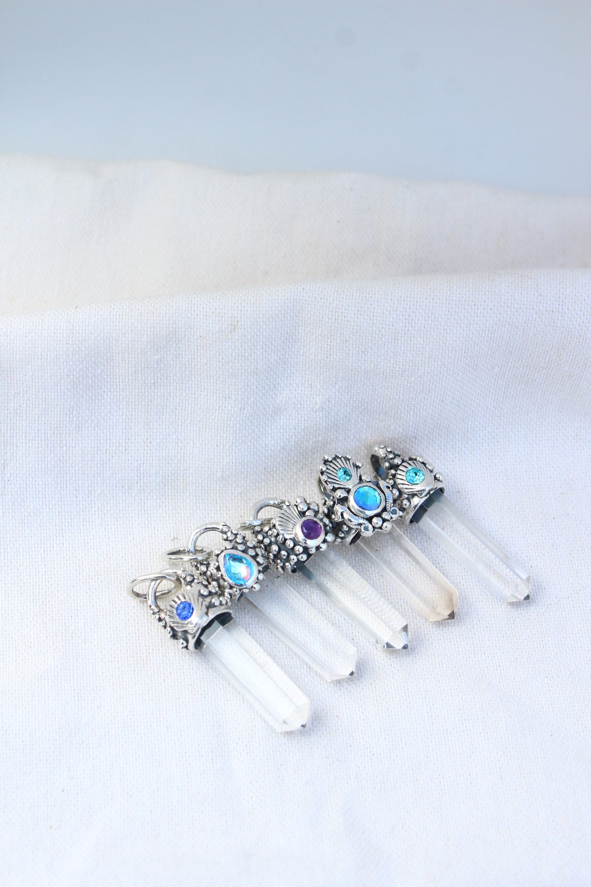 Amuleto petit cristal celeste