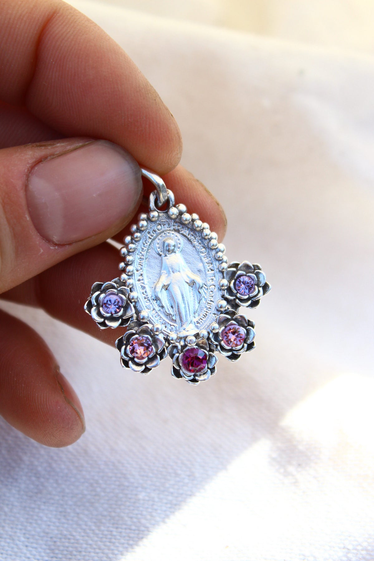 Collar Virgen de los milagros M #3