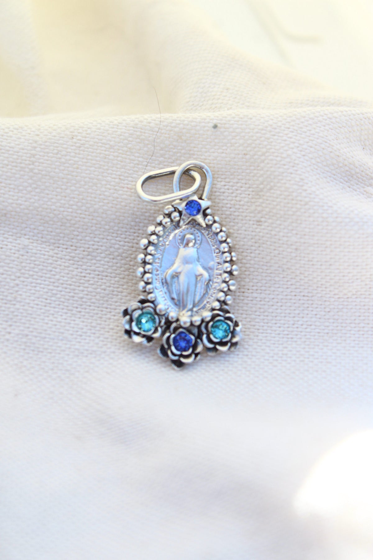 Collar Virgen de los milagros M #4