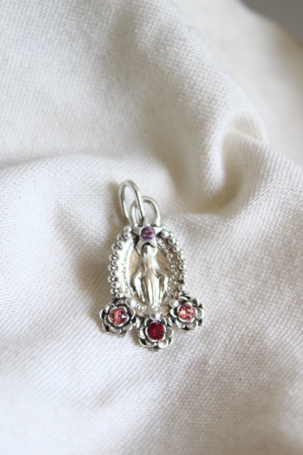 Collar Virgen de los milagros M #9