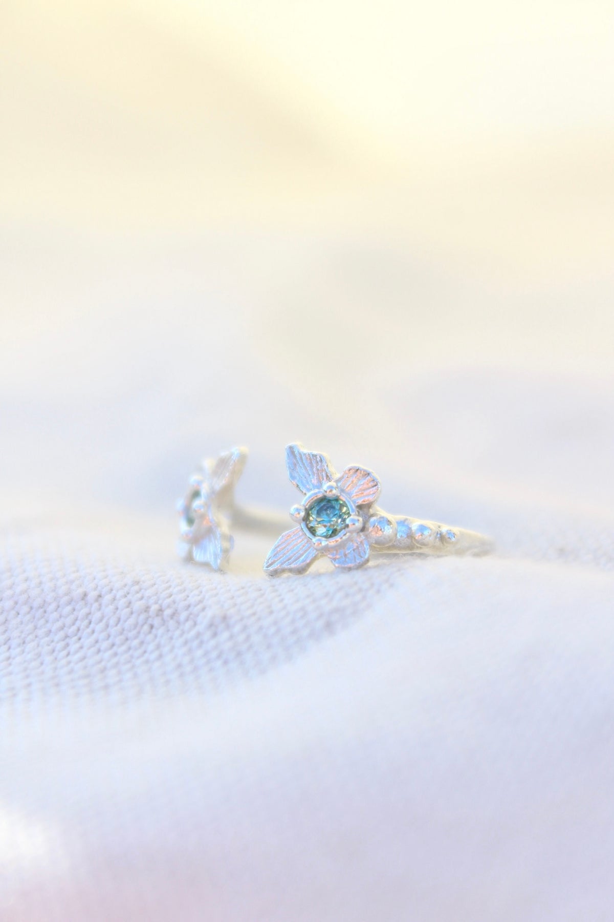Anillo FILIPPA cristal fancy ligth green