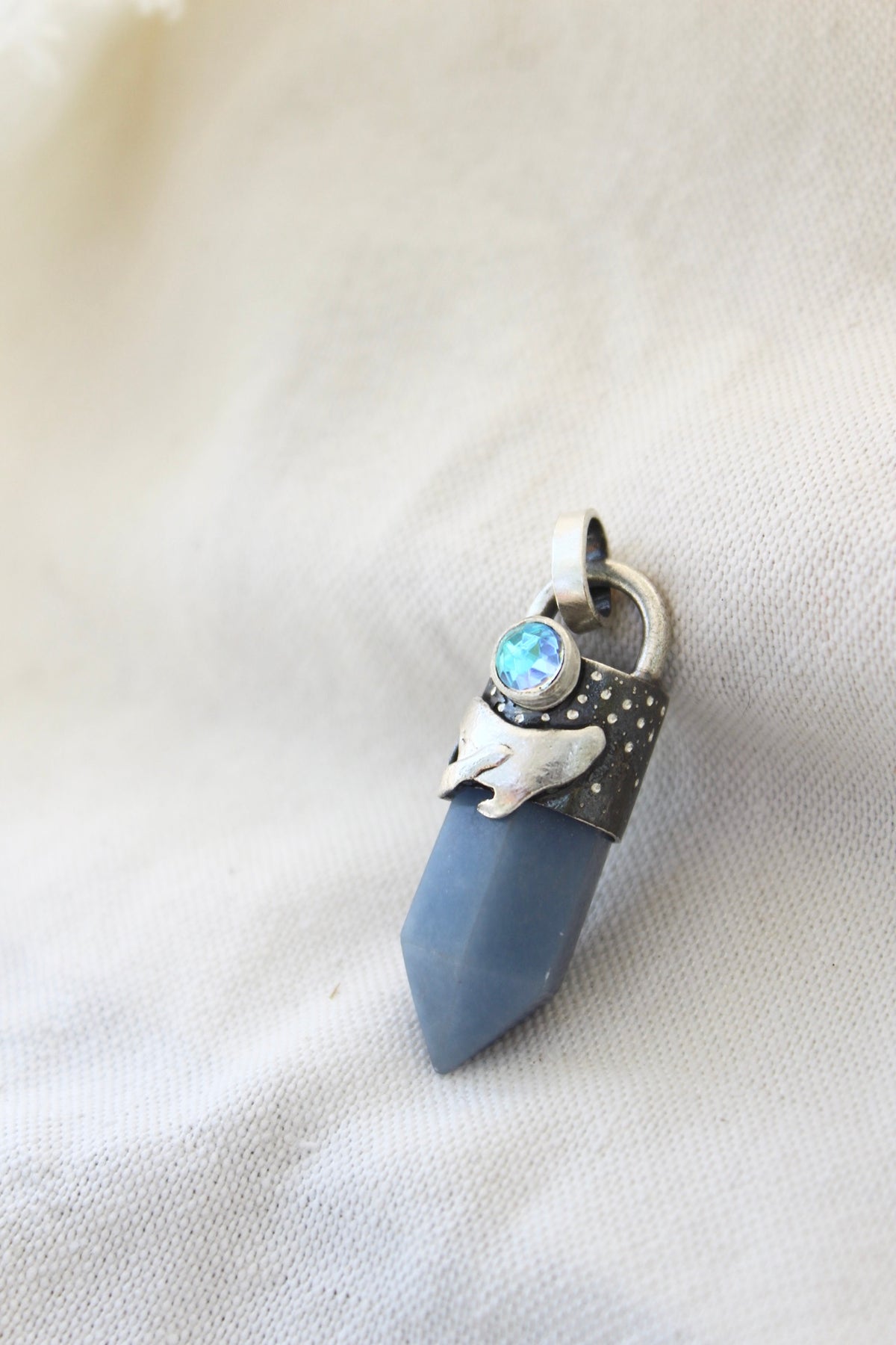 Amuleto ballena noche estrellada