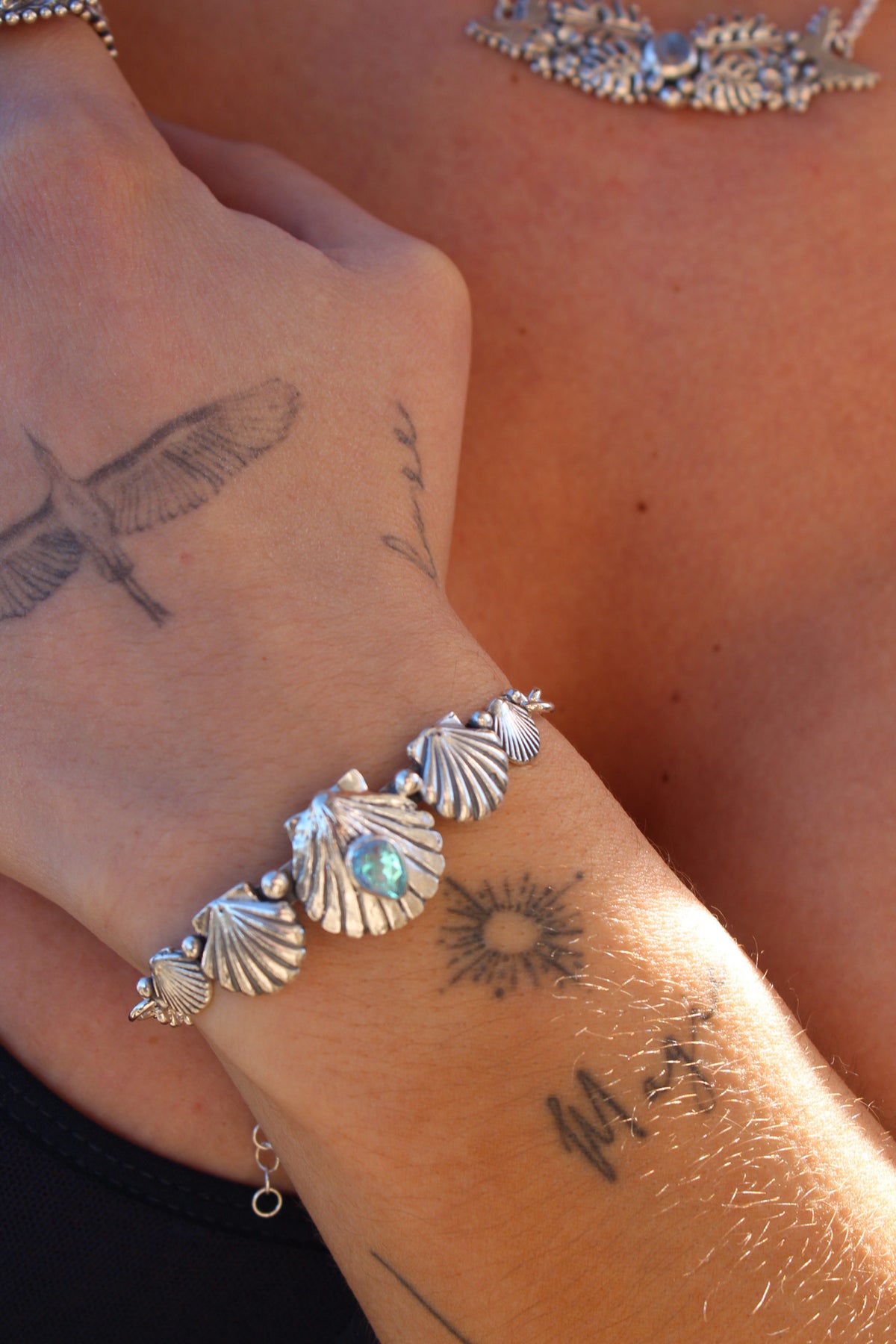 Pulsera conchas Mistic