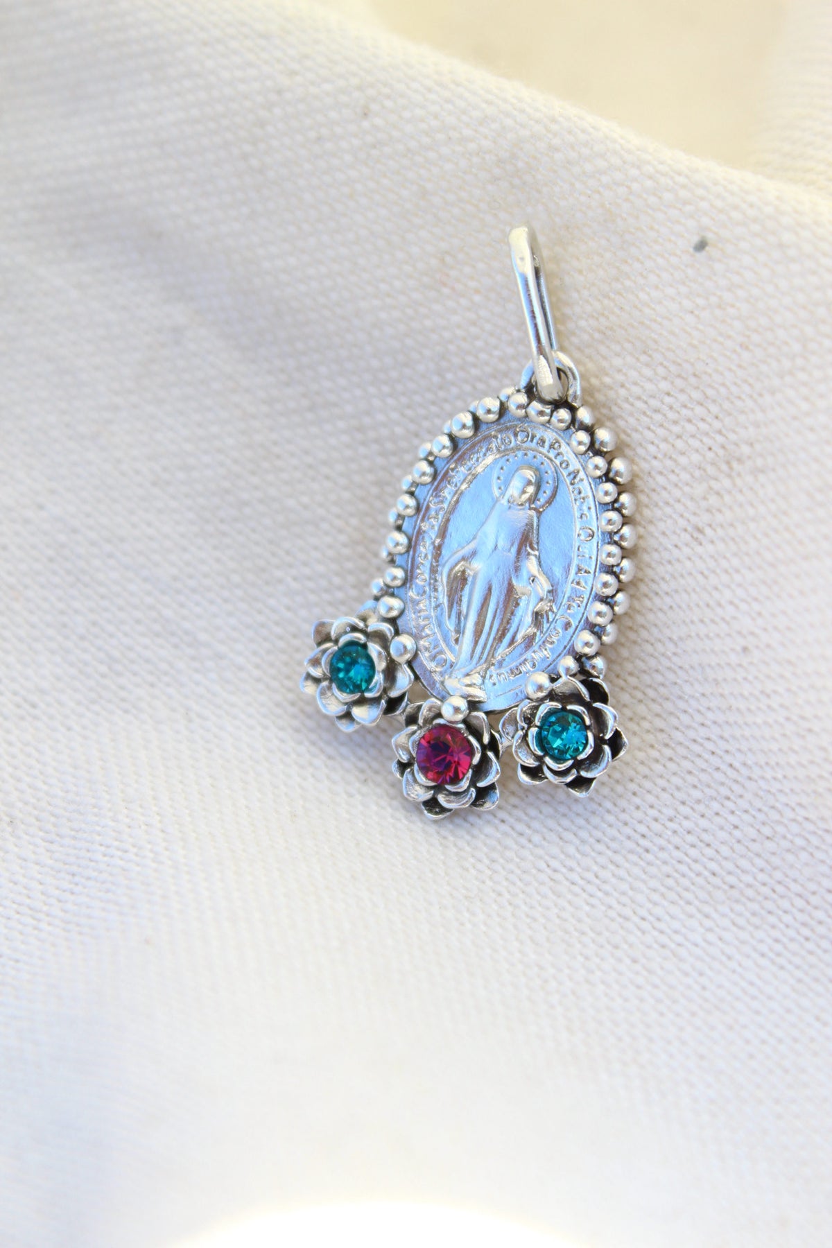 Collar Virgen de los milagros M #6
