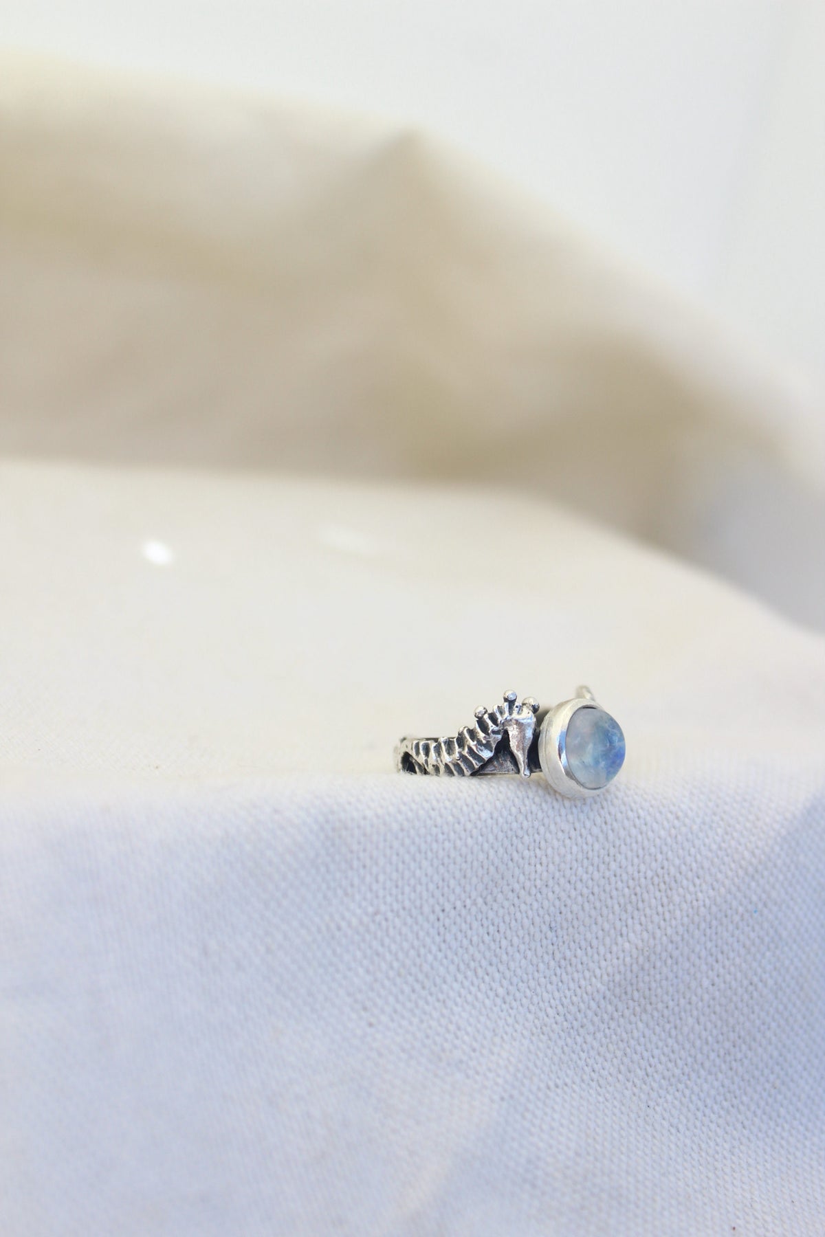 Pack anillo + libro Atlantis #8