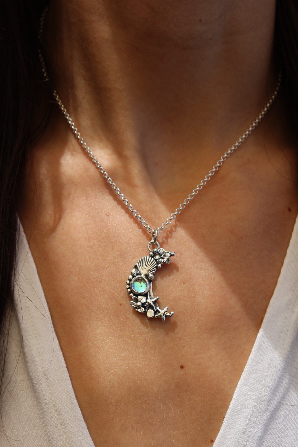 Collar luna di Atlantis “M” cuarzo místico