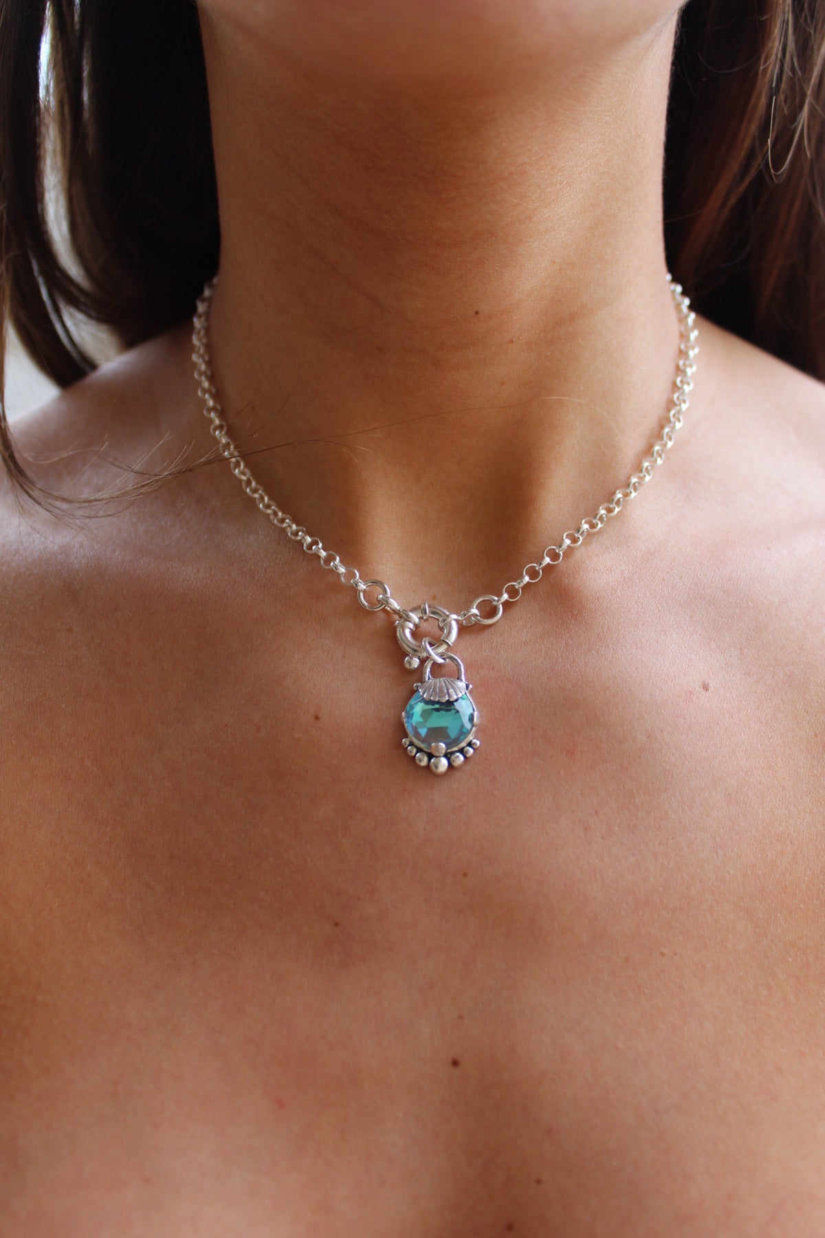 Collar piedra conchuda cuarzo místico