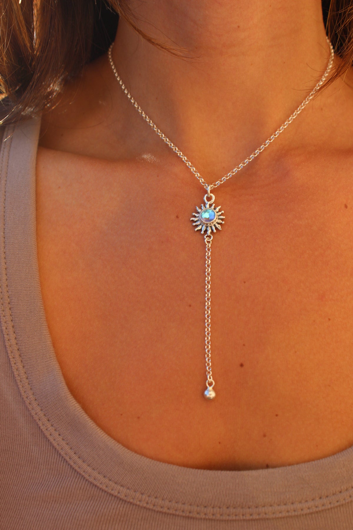 Collar solei cascada