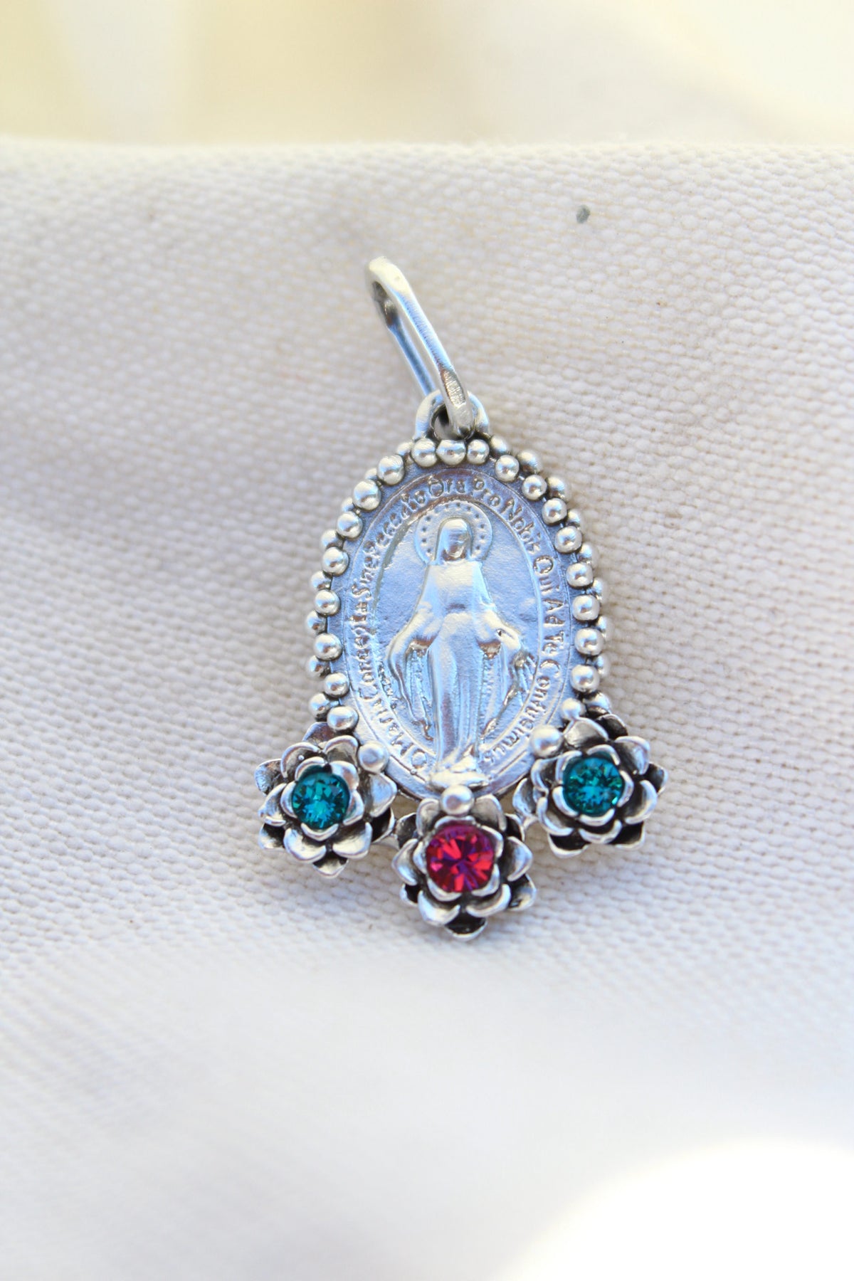 Collar Virgen de los milagros M #6