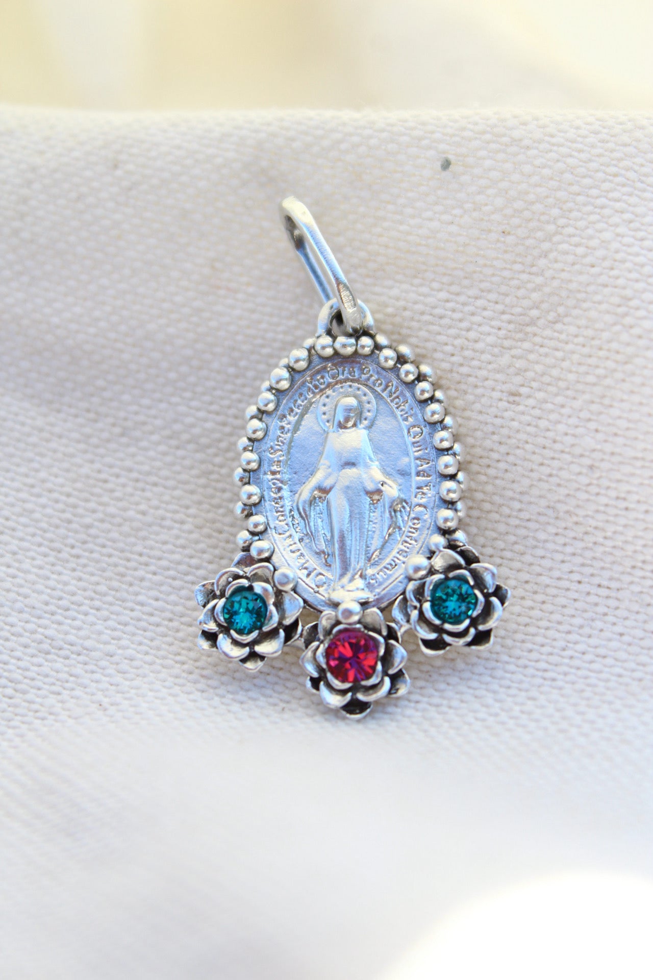 Collar Virgen de los milagros M #6