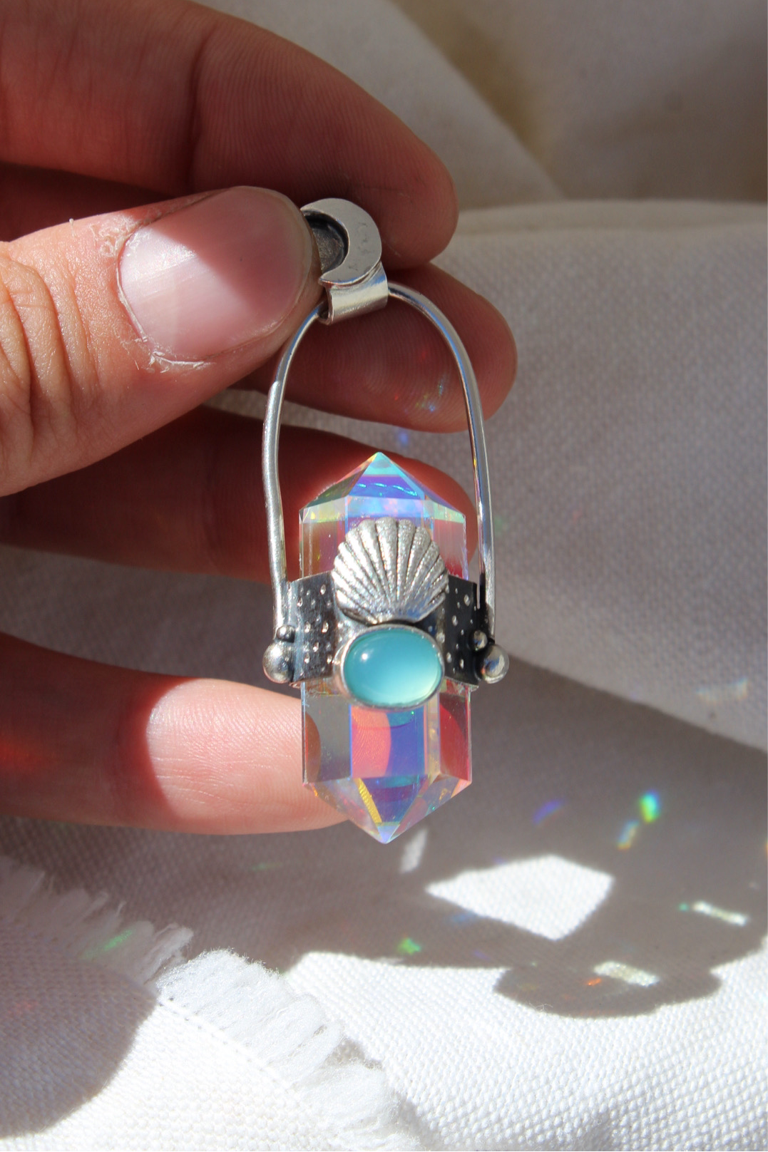 Amuleto sirena mística en calcedonia