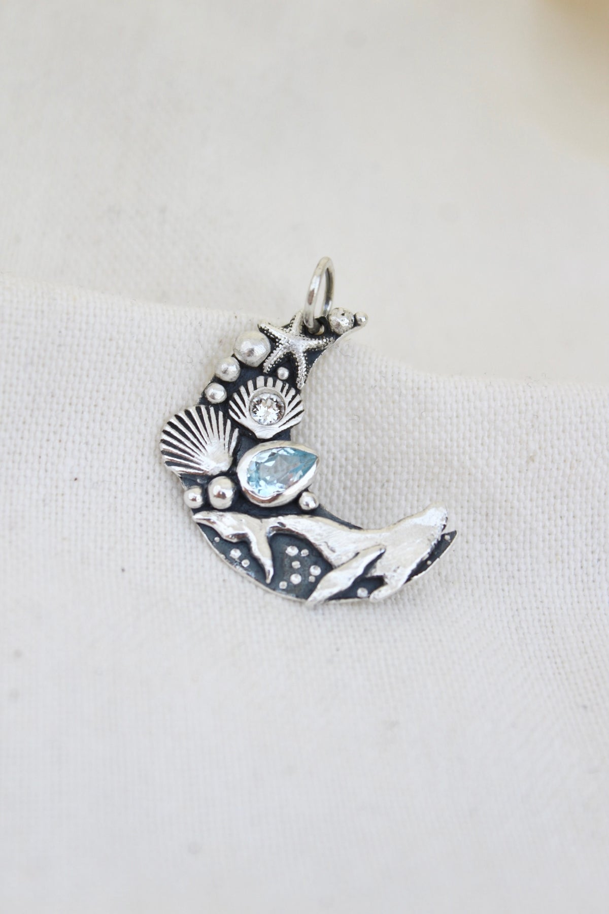 Collar Luna di Atlantis “MAREA” Topacio sky blue