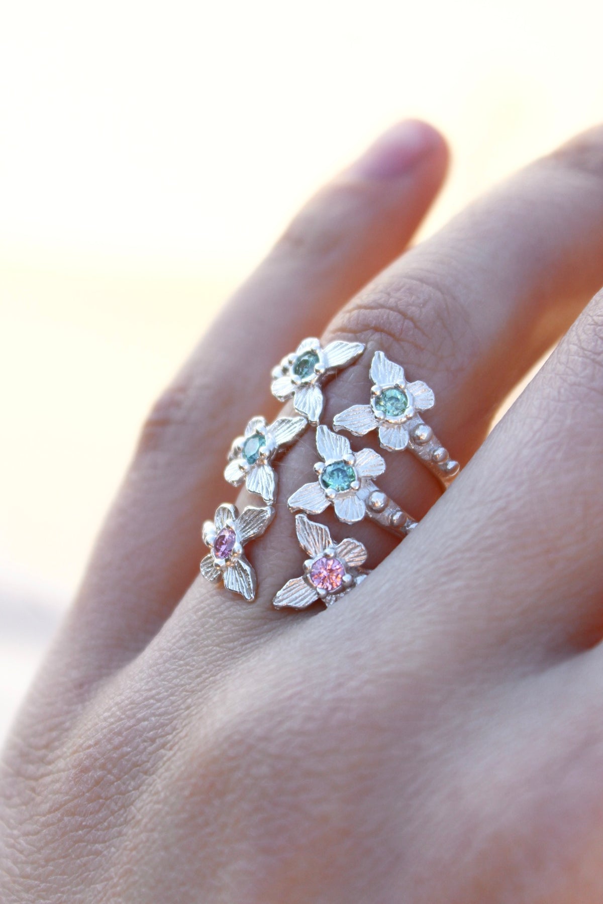 Anillo FILIPPA cristal fancy ligth green
