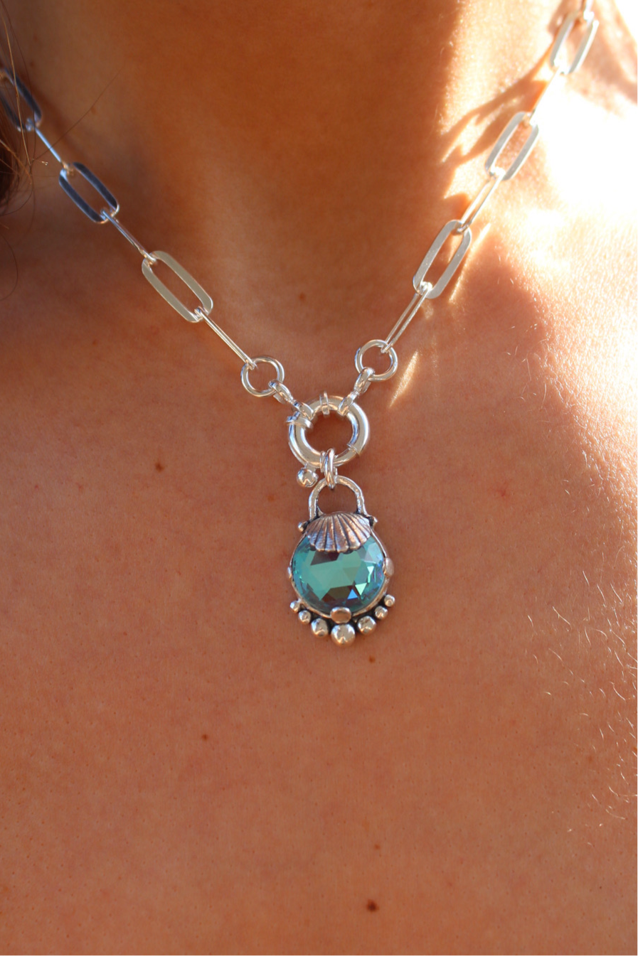 Collar piedra conchuda cuarzo místico