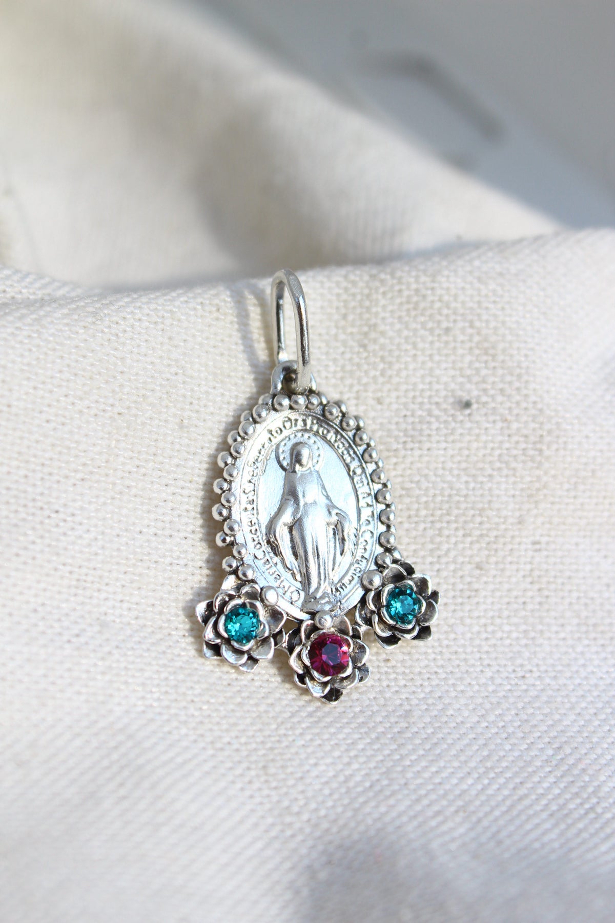 Collar Virgen de los milagros M #6