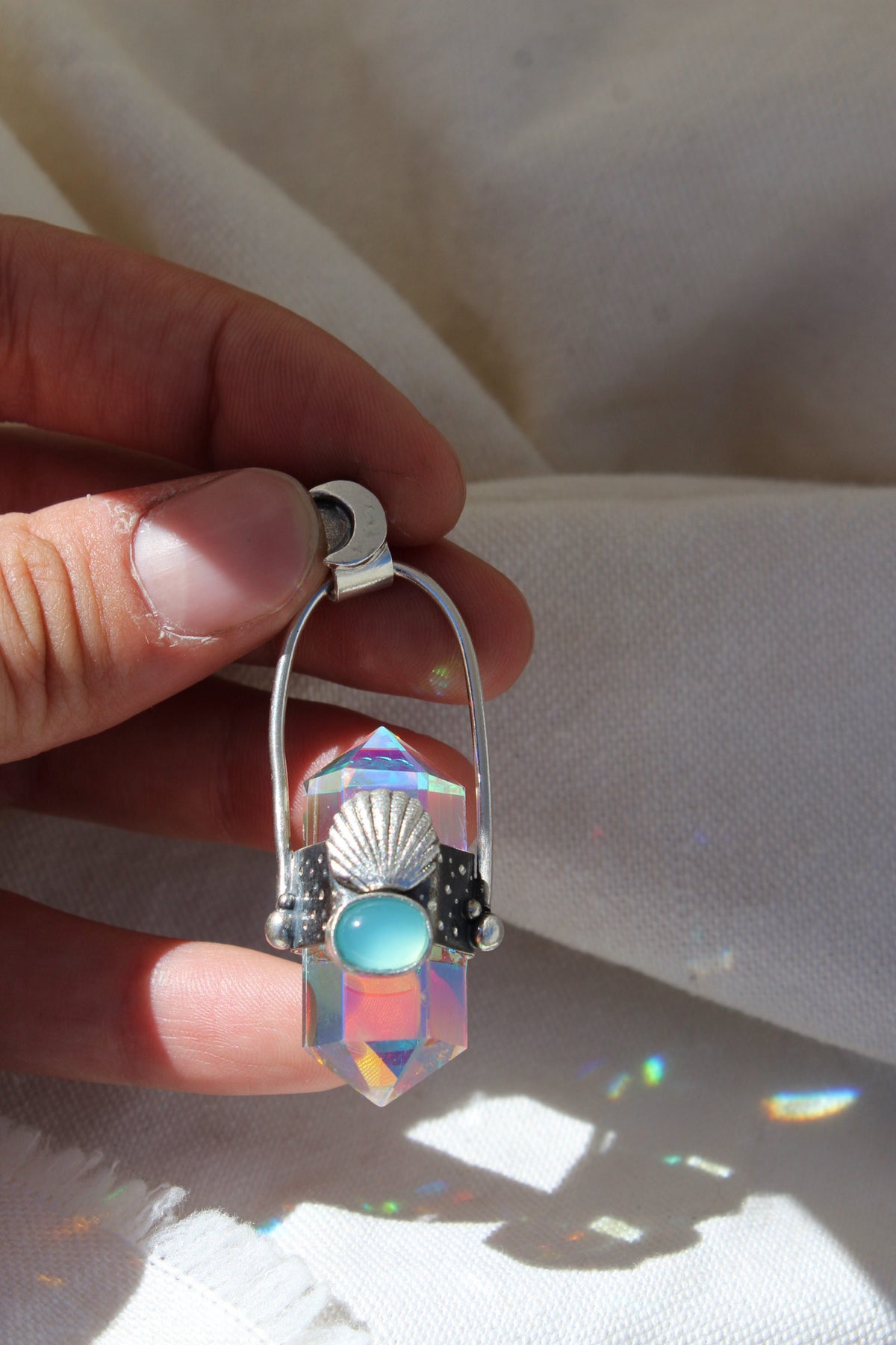 Amuleto sirena mística en calcedonia