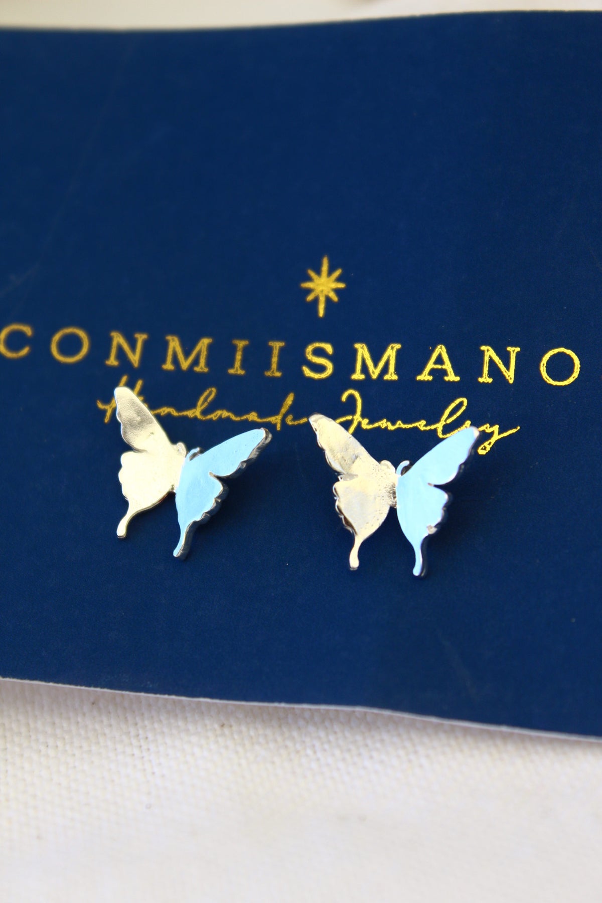 Aros mariposa QUEEN  (Par)