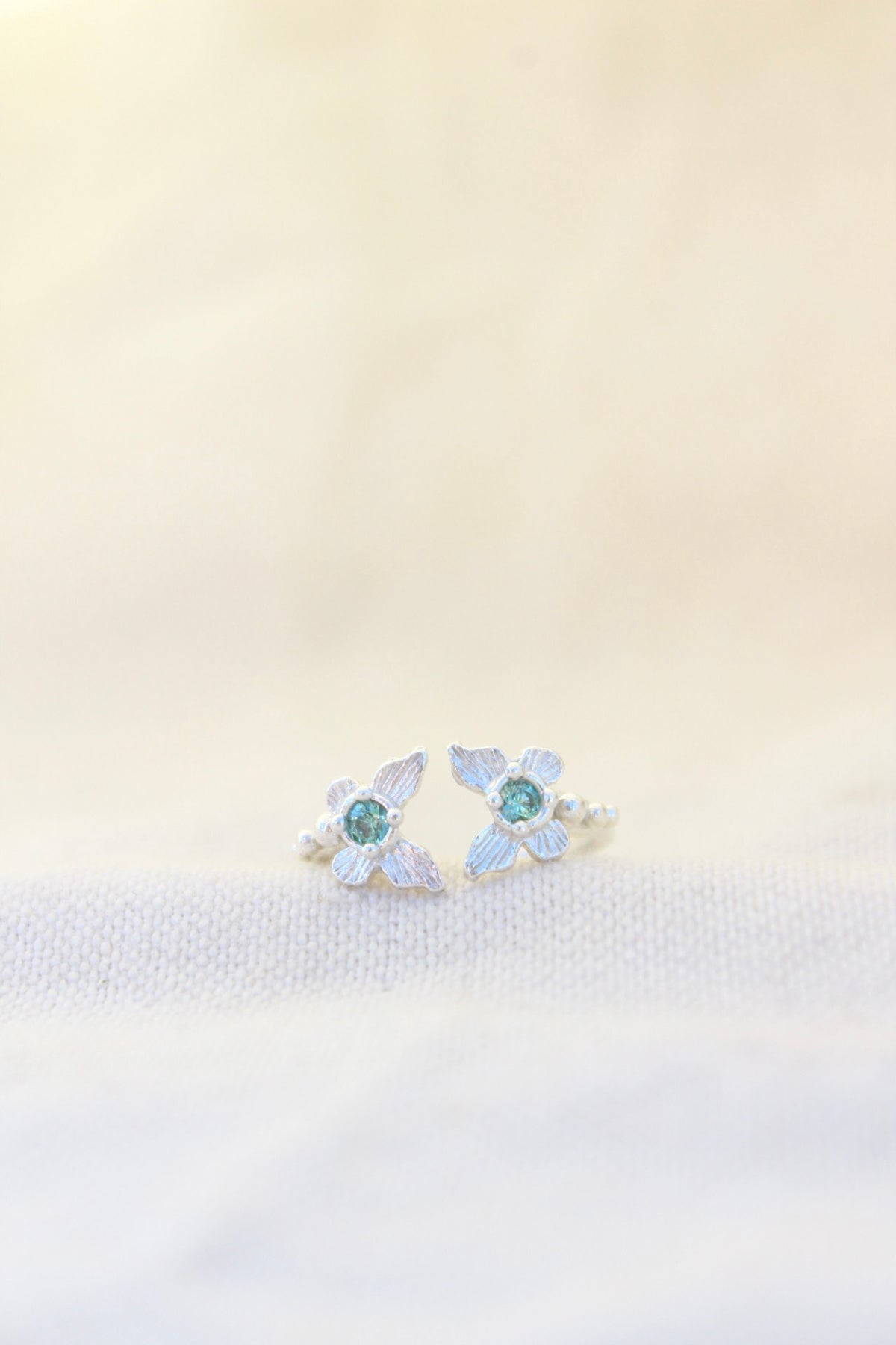 Anillo FILIPPA cristal fancy ligth green