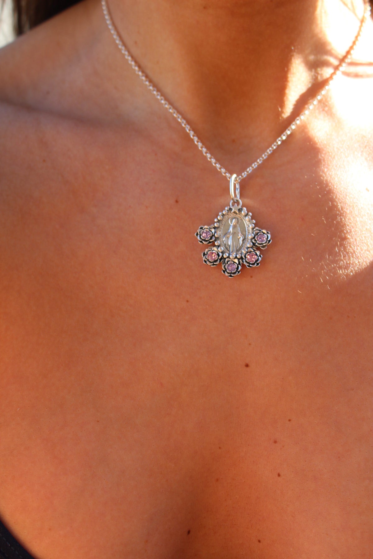 Collar virgen de los milagros #16