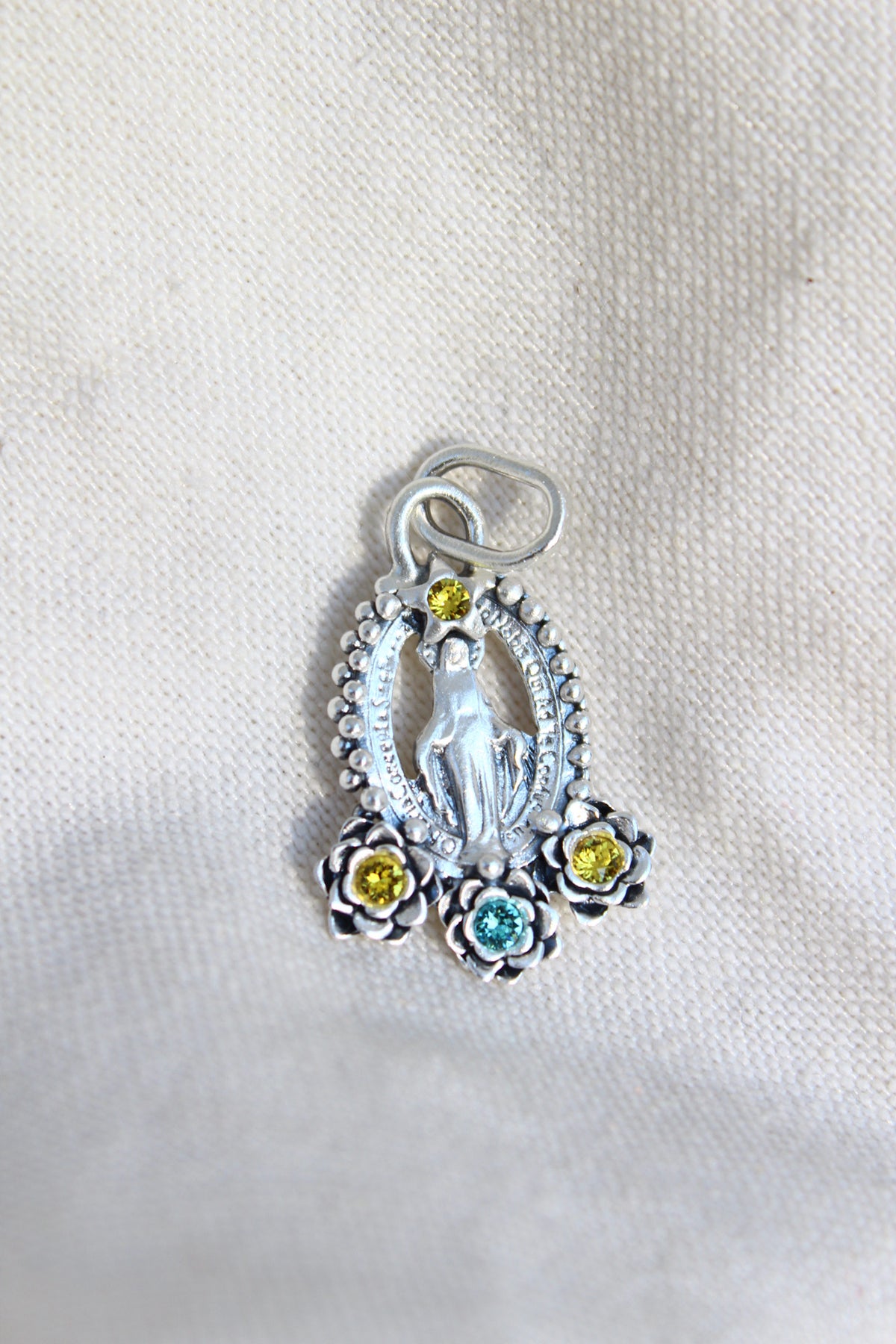 Collar Virgen de los milagros M #2