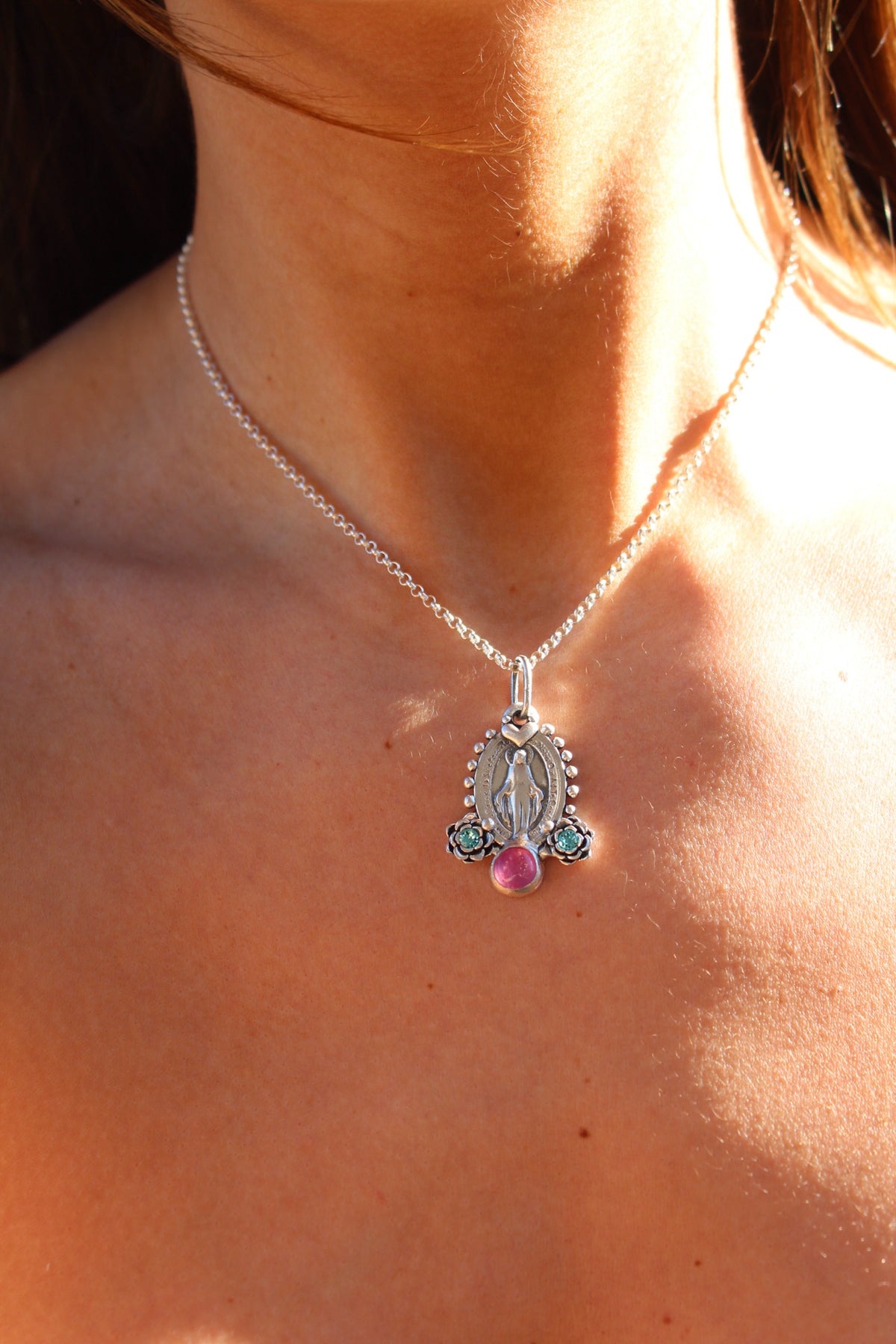 Collar Virgen de los milagros  #13