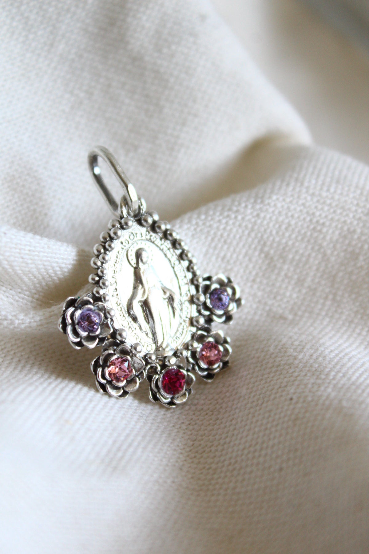 Collar Virgen de los milagros M #3