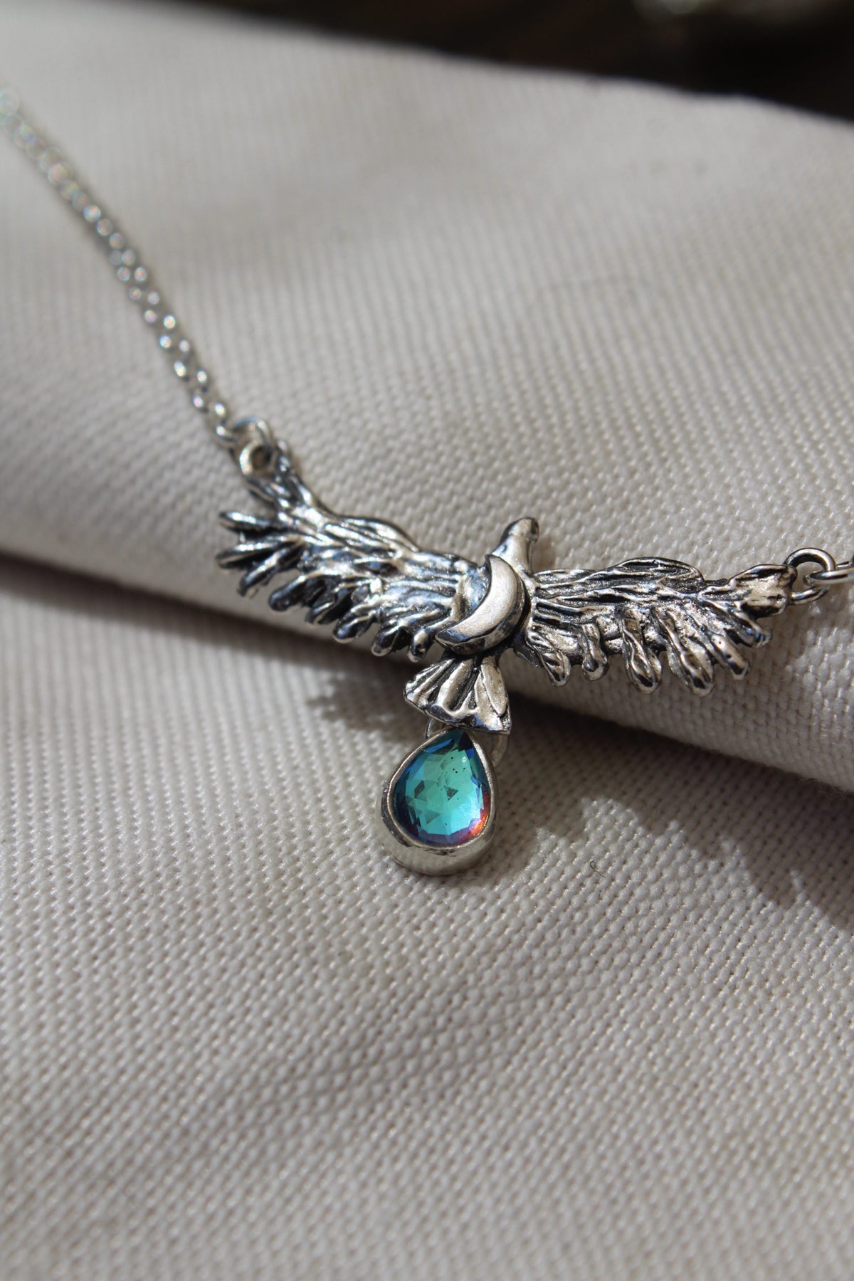 Águila sagrada “s” cuarzo místico