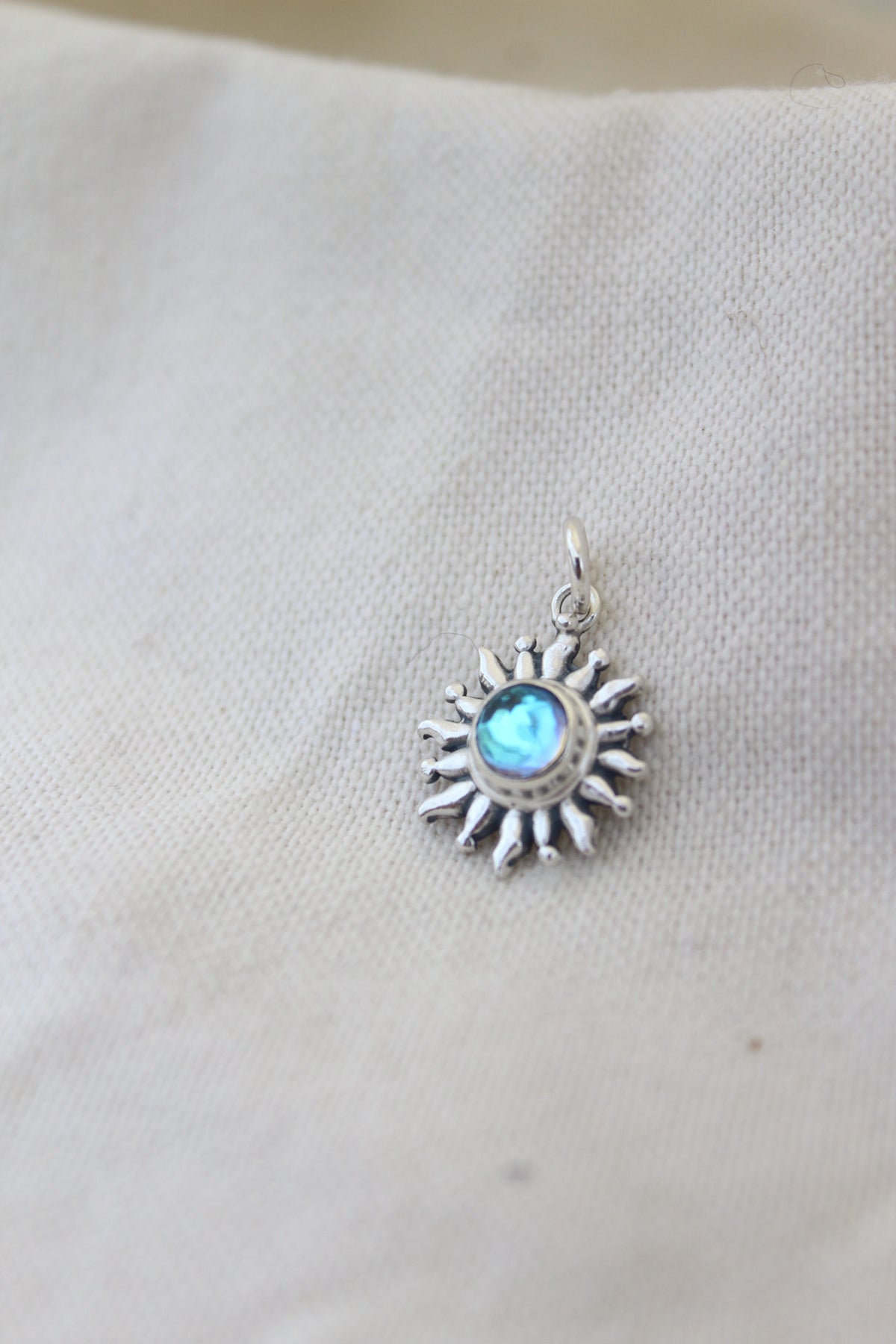 Collar solei cuarzo místico