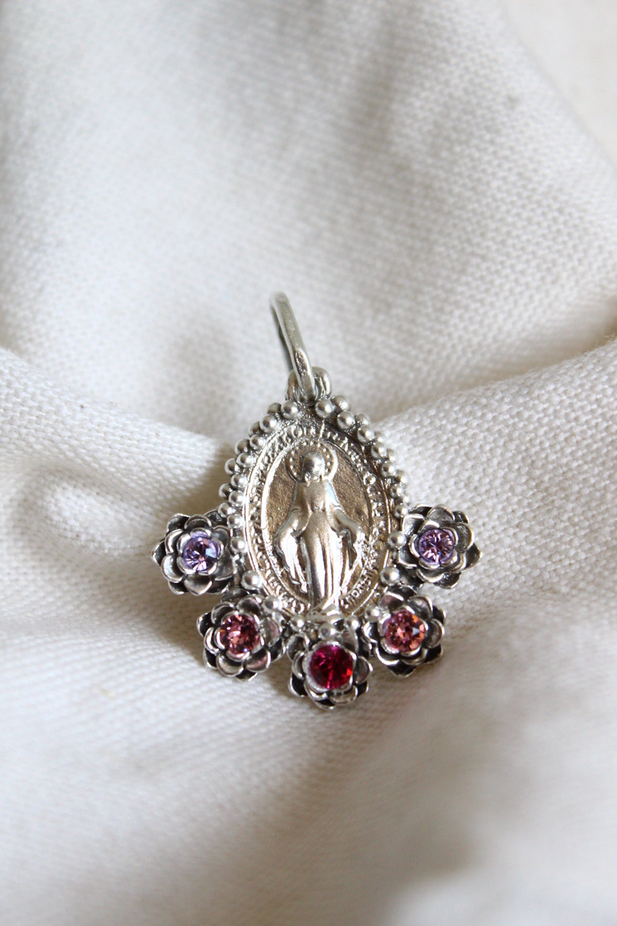 Collar Virgen de los milagros M #3