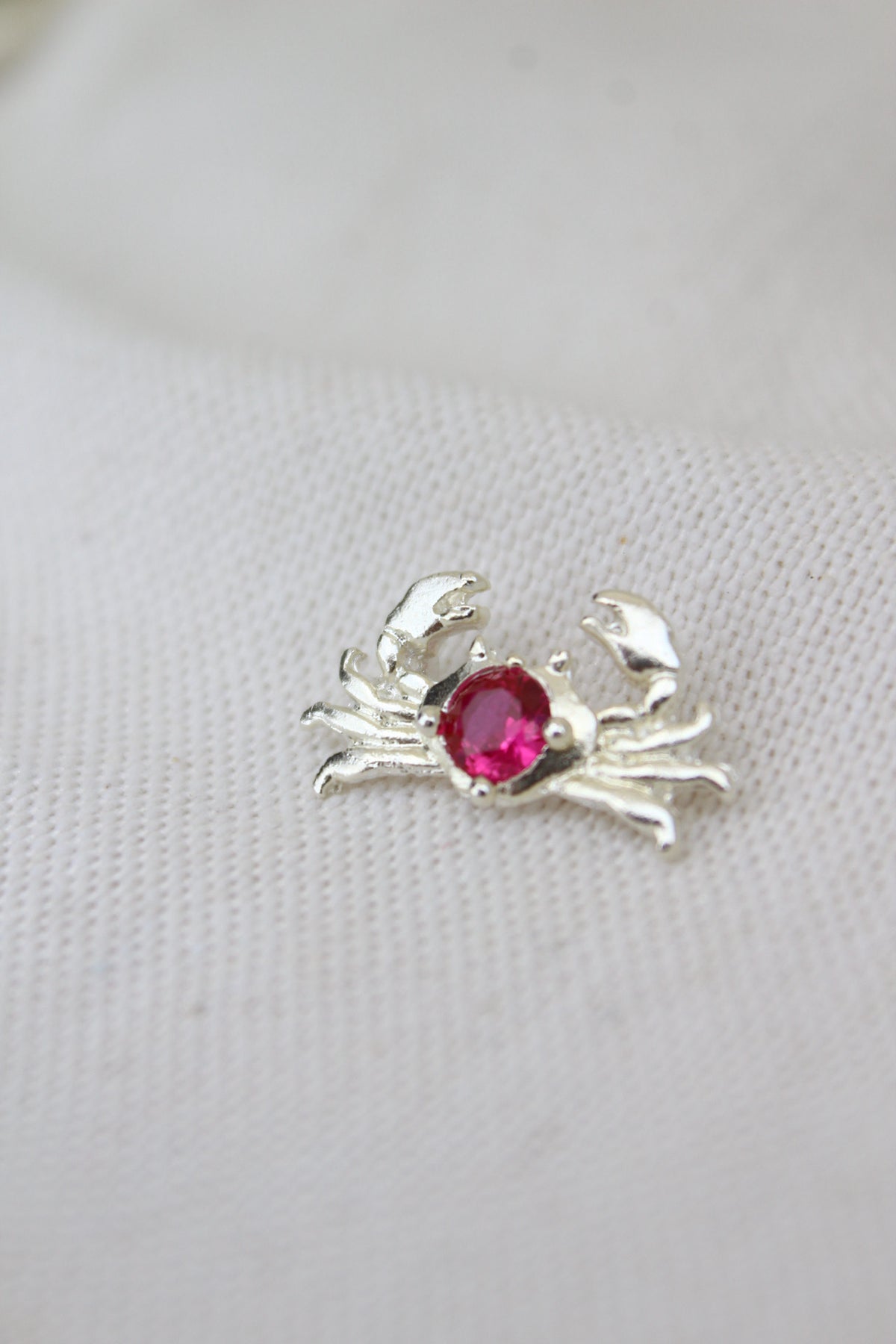 Collar crab fucsia