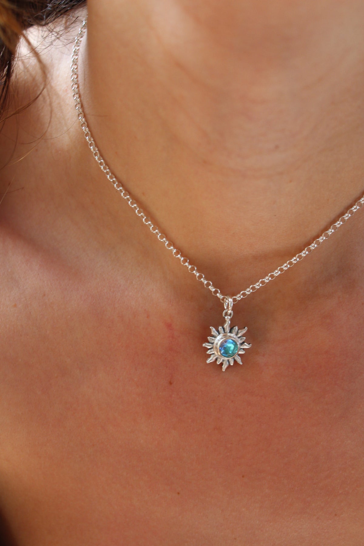 Collar solei cuarzo místico