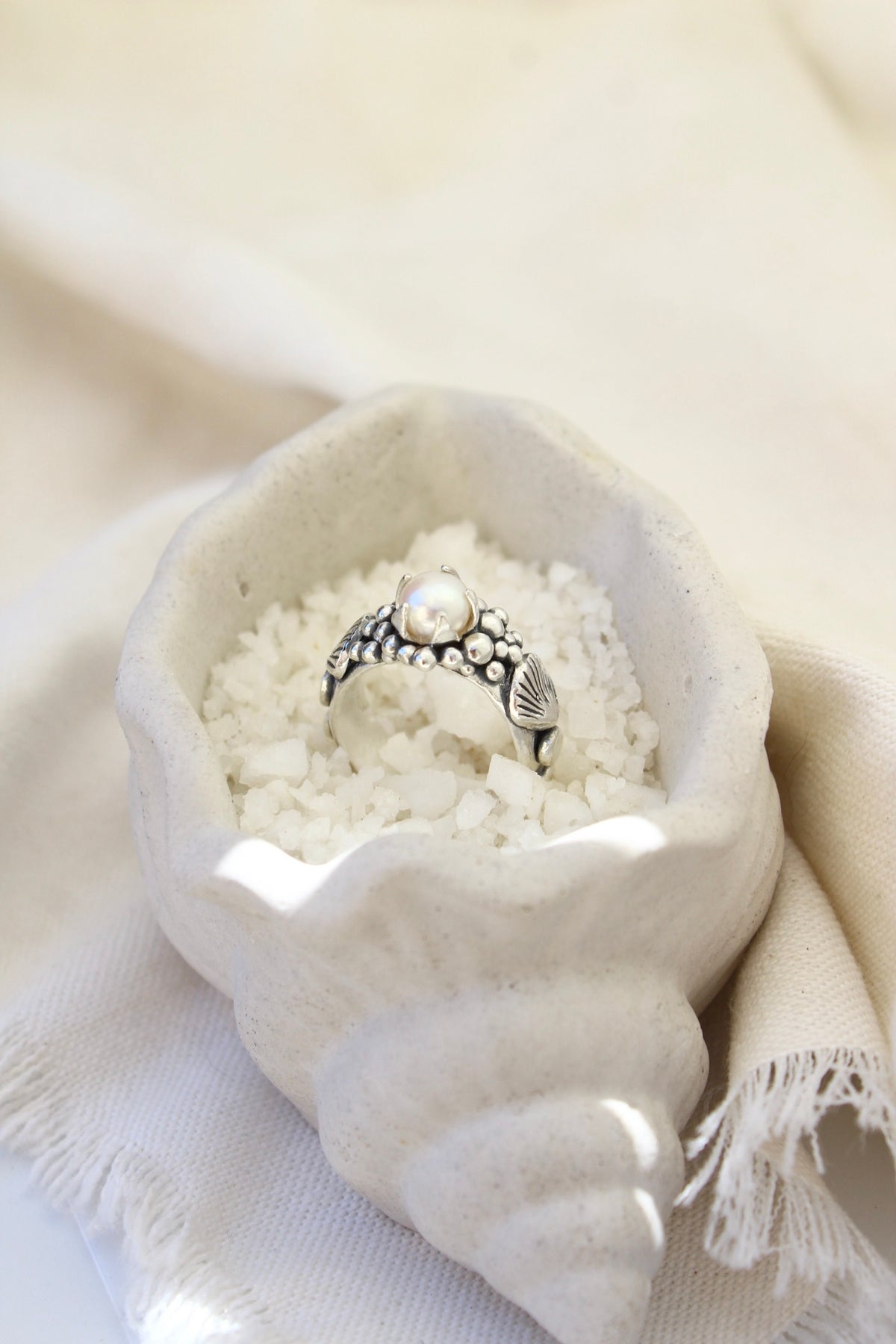 Anillo LA PERLA concha