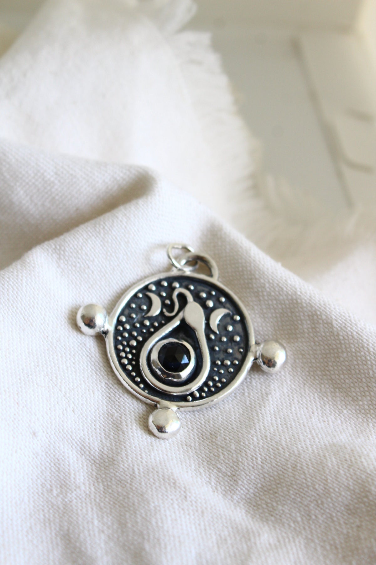 Collar medallón Kundalini