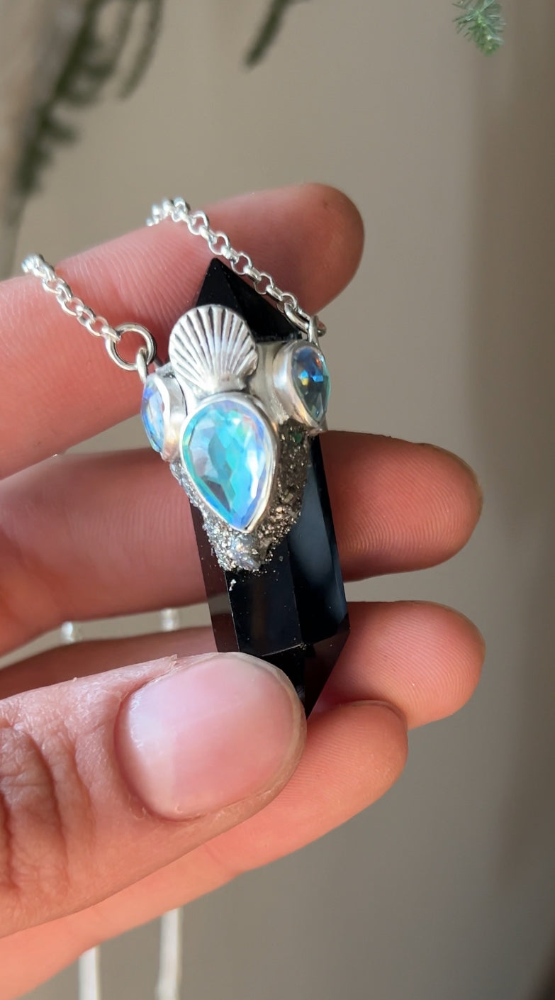 Amuleto Doble punta ónix negro