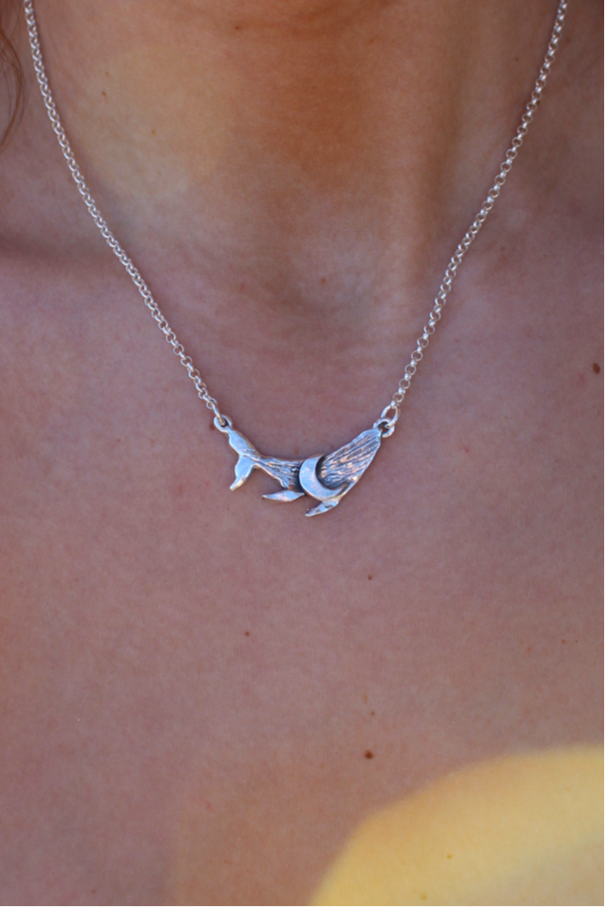 Collar Ballena petit luna