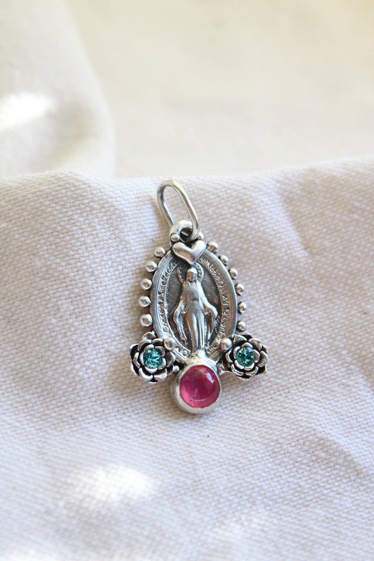 Collar Virgen de los milagros  #13