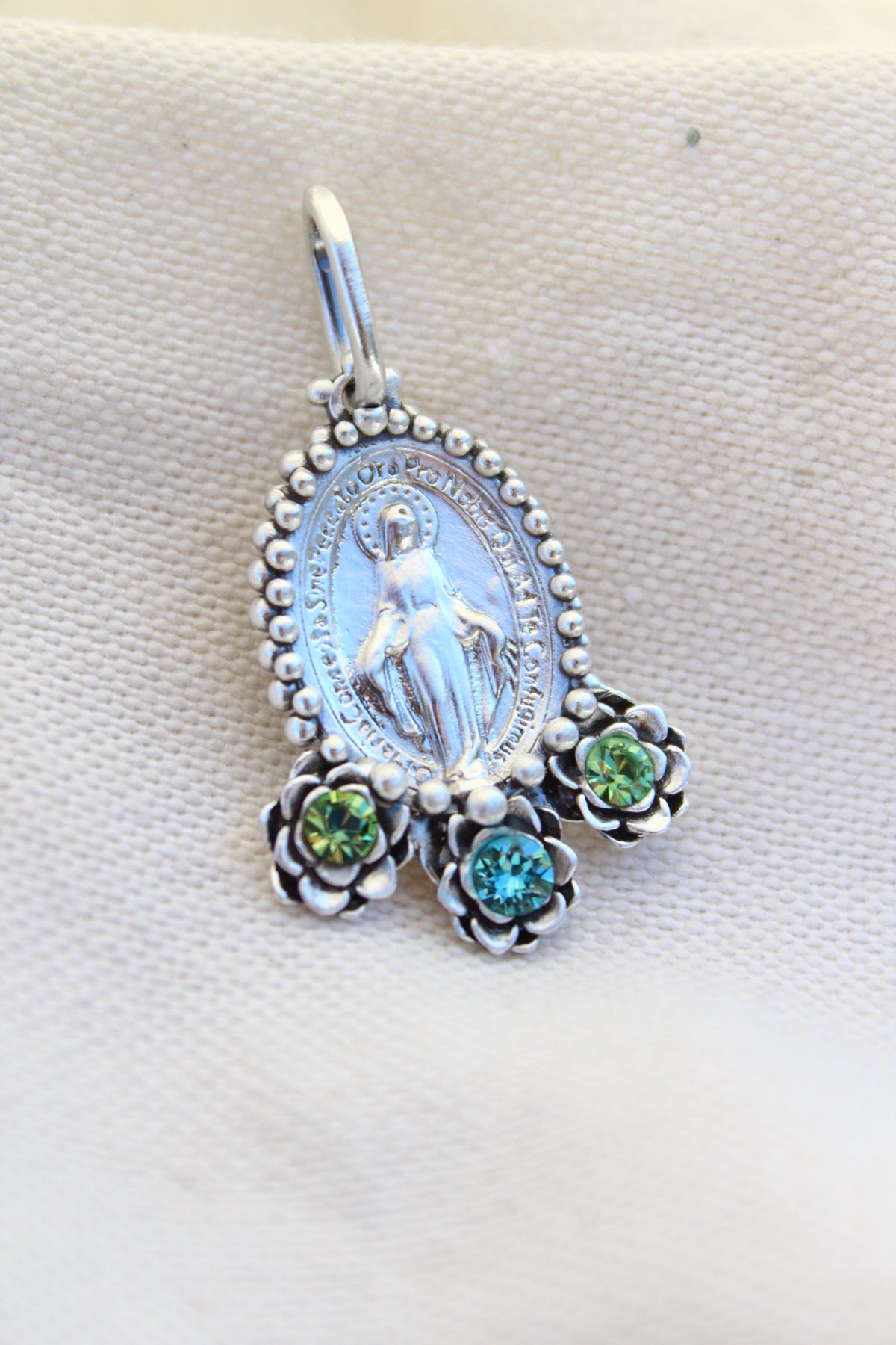 Collar Virgen de los milagros M #7