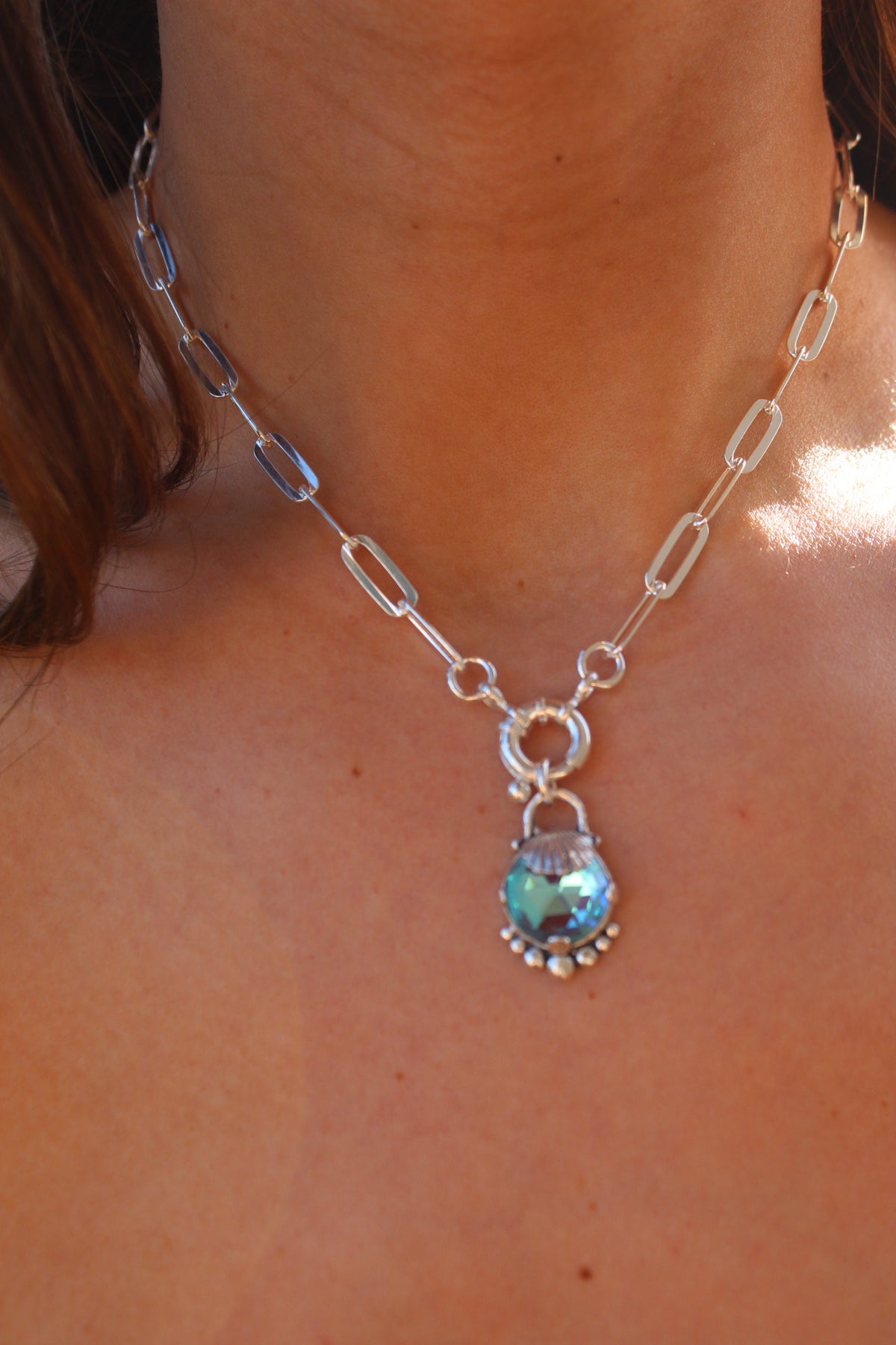 Collar piedra conchuda cuarzo místico