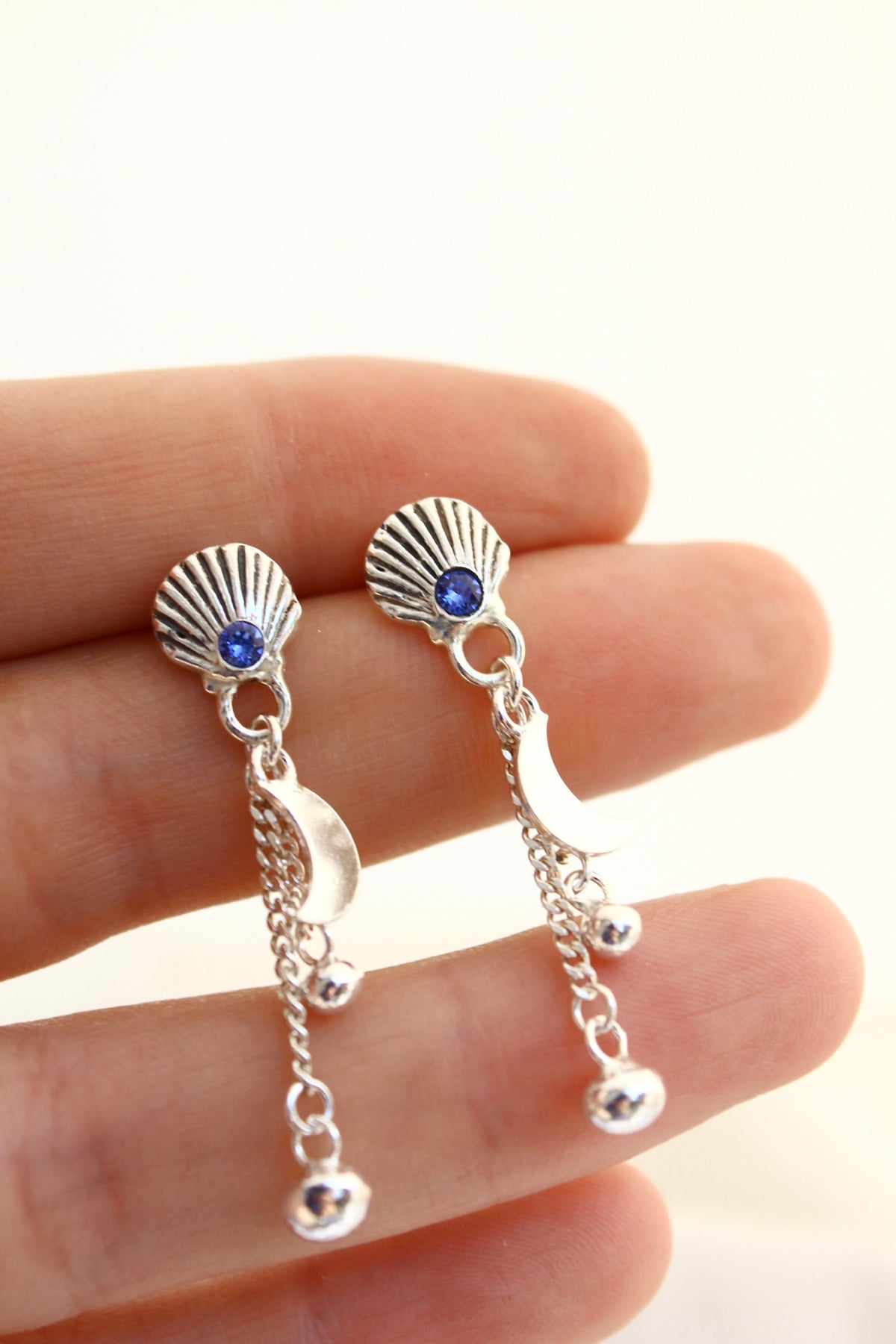 Aros cascada “M” azul (par)