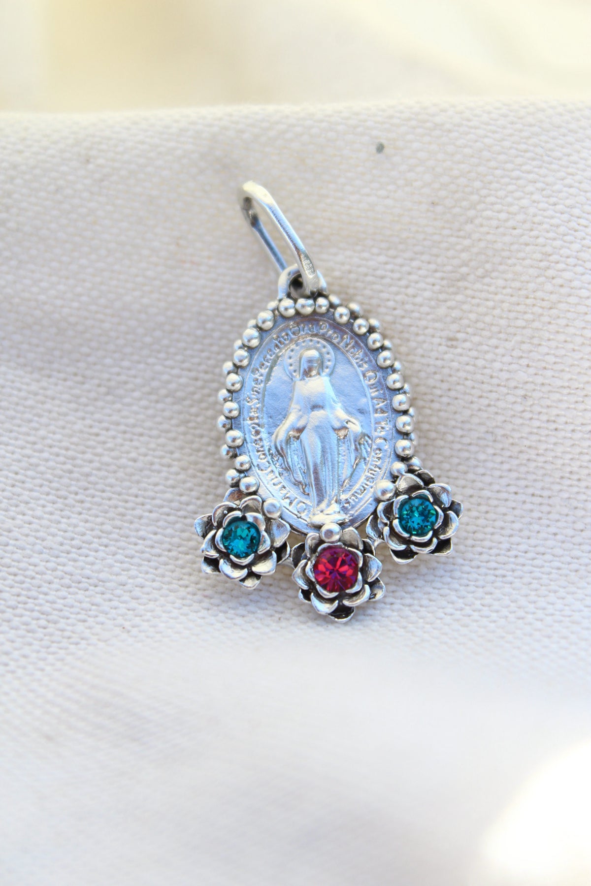 Collar Virgen de los milagros M #6