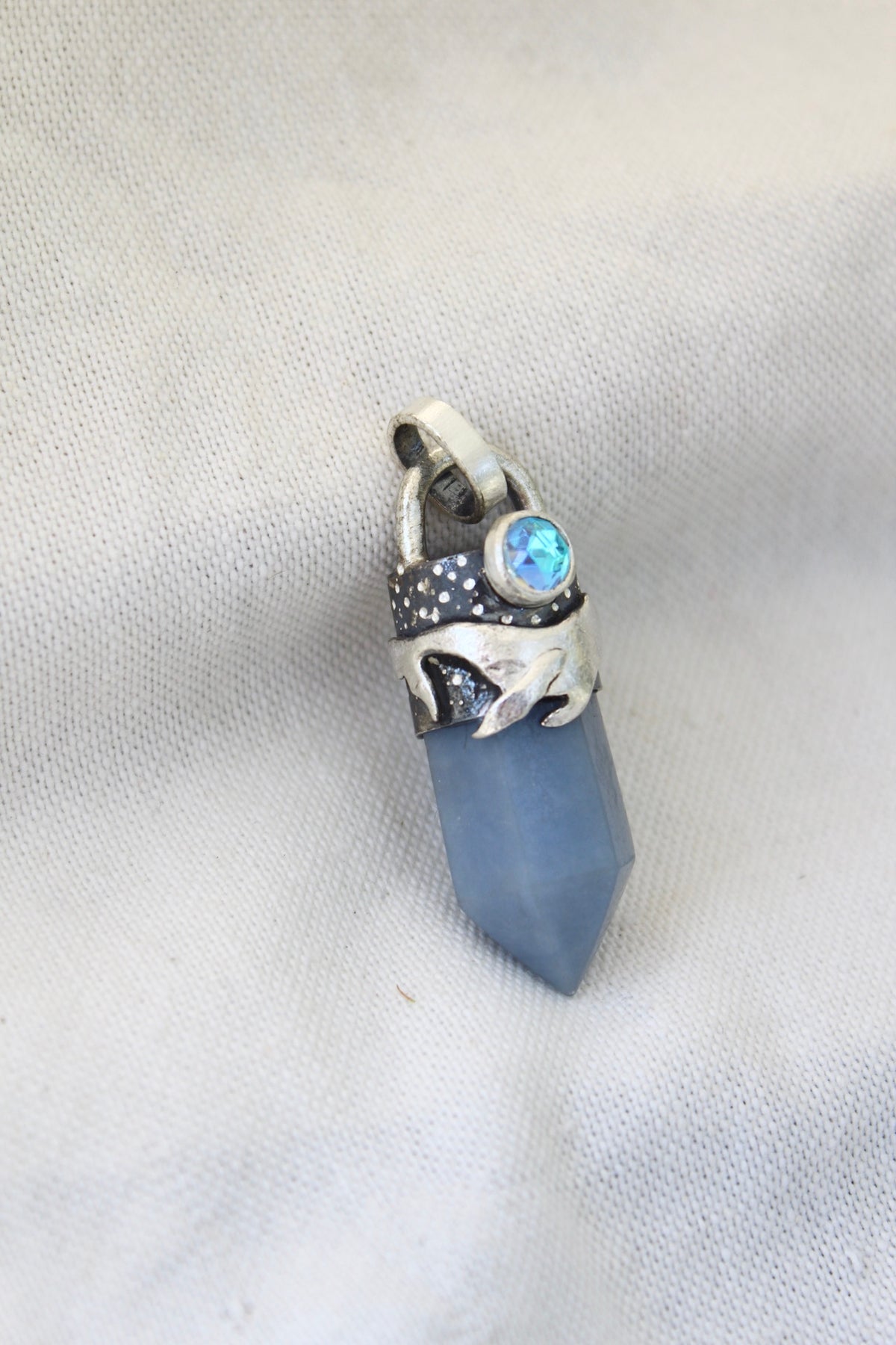 Amuleto ballena noche estrellada