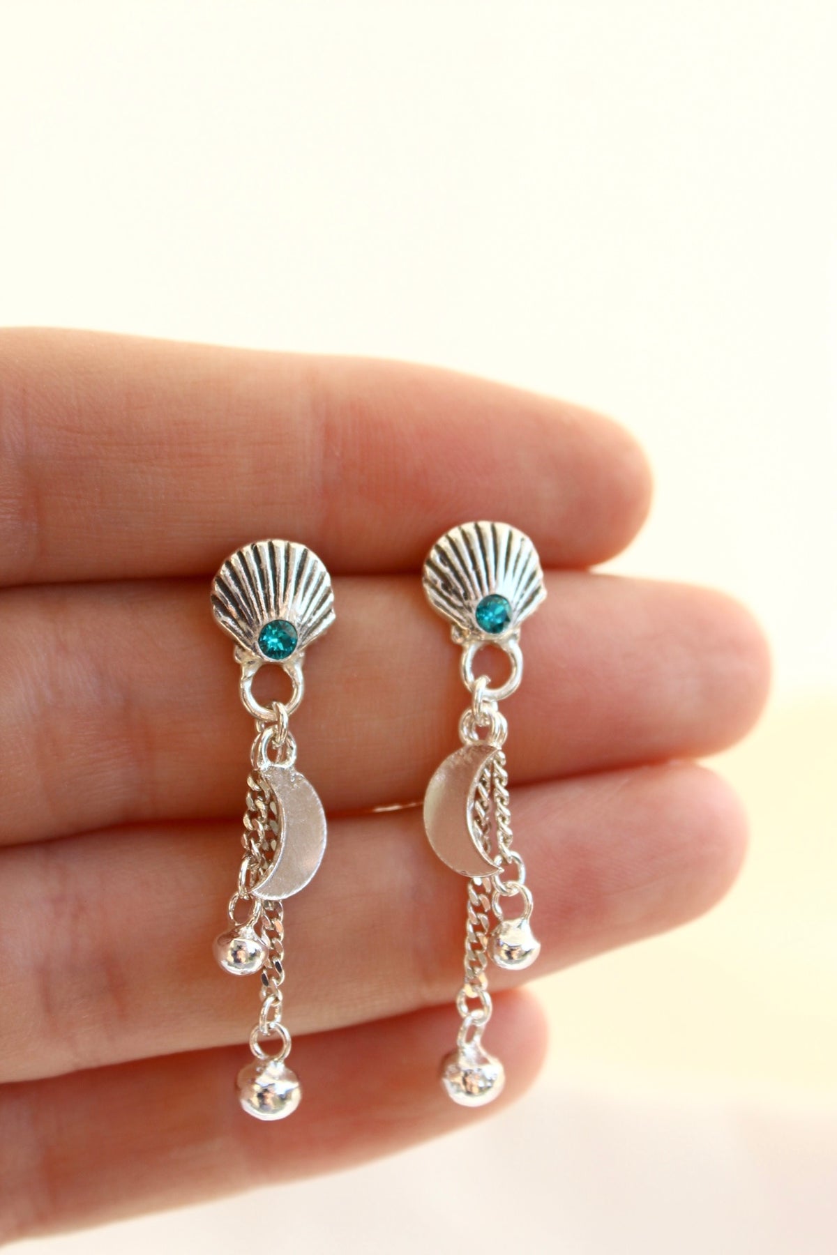 Aros cascada “M” turquesa (par)