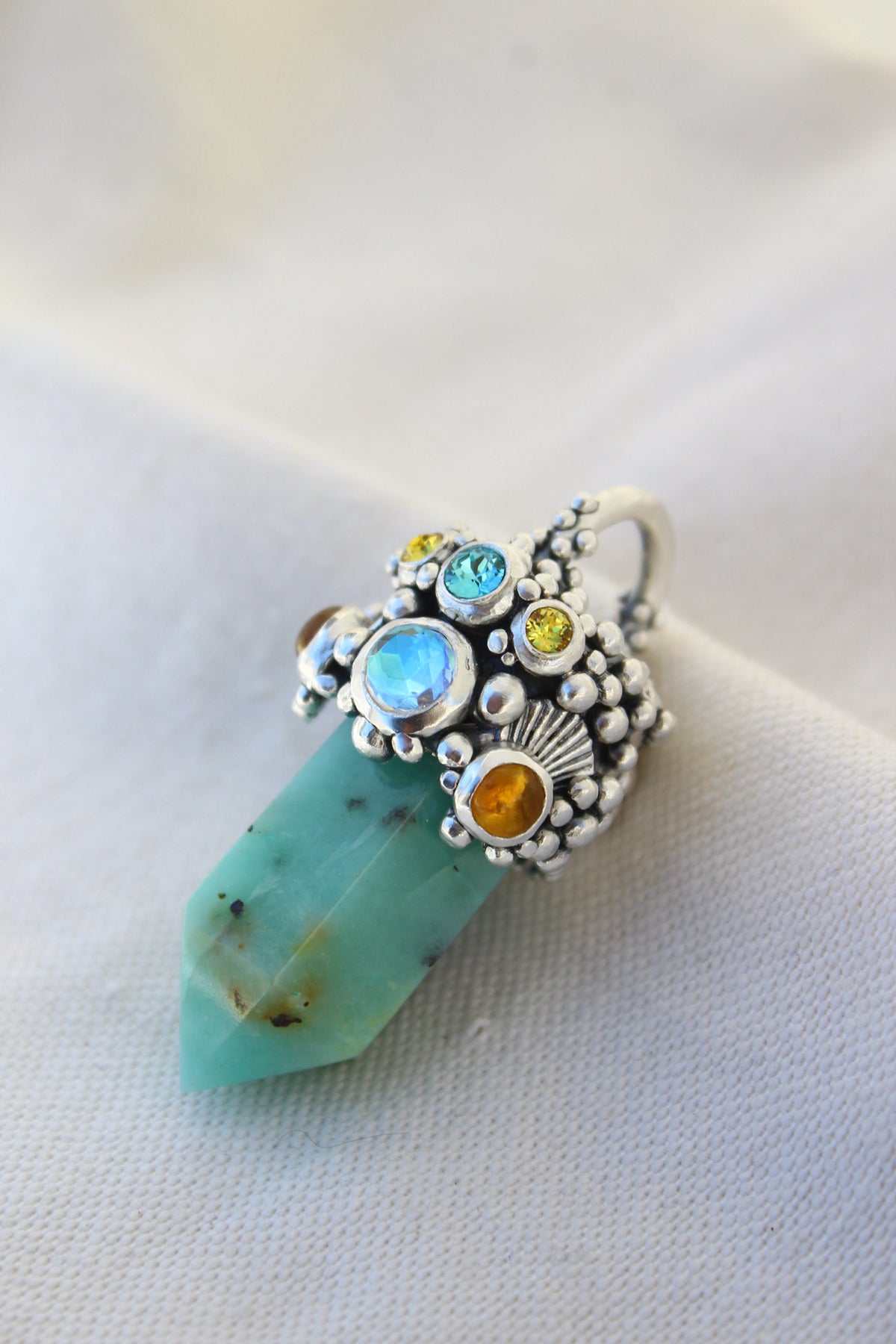 Amuleto crisoprasa citrinos y místico