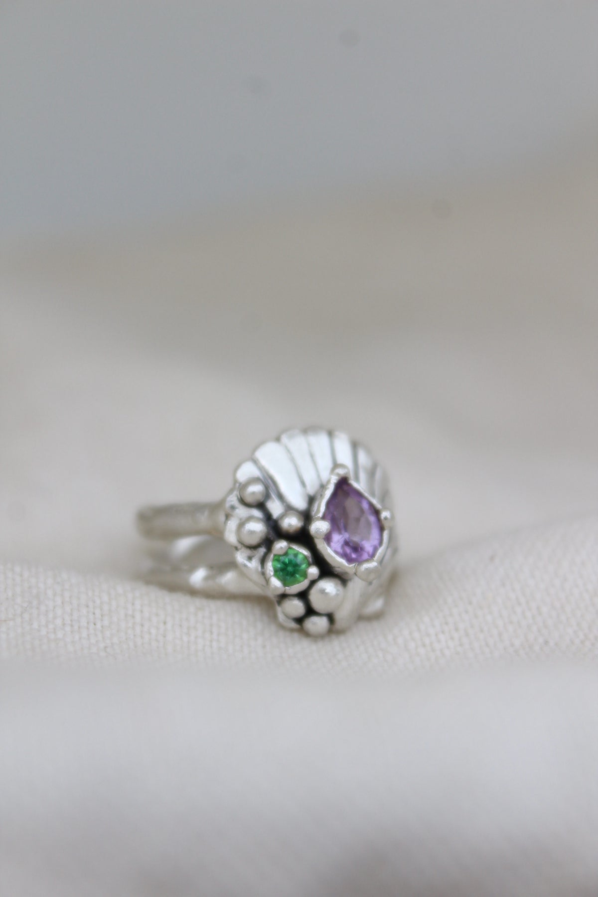 Anillo concha amatista talla 18