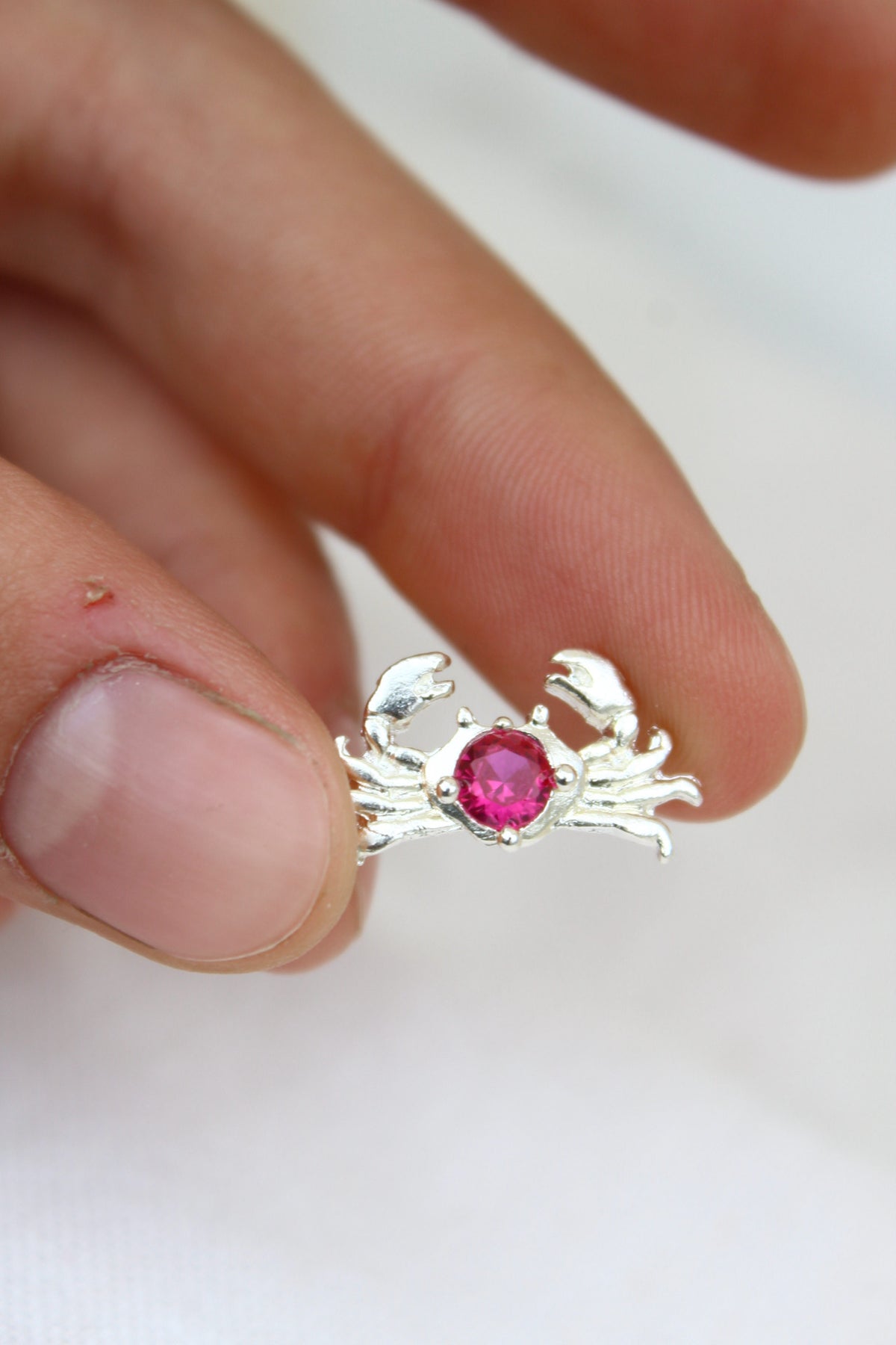 Collar crab fucsia
