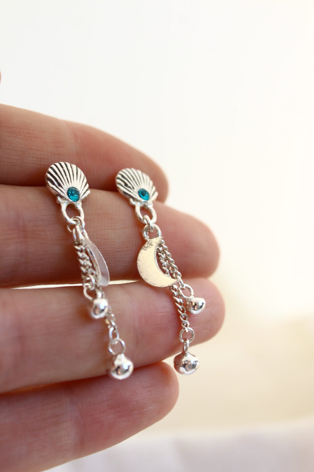 Aros cascada “M” turquesa (par)