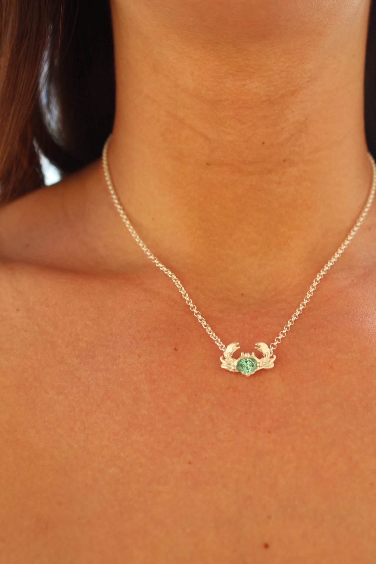 Collar crab oval mint