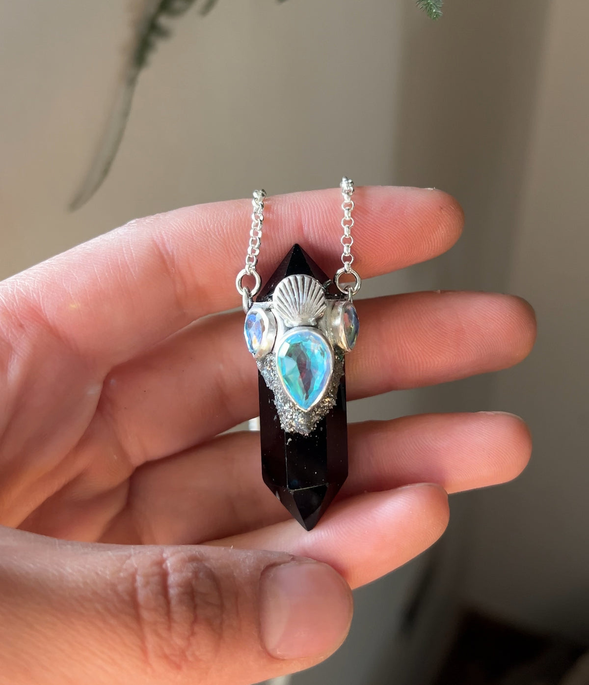 Amuleto Doble punta ónix negro