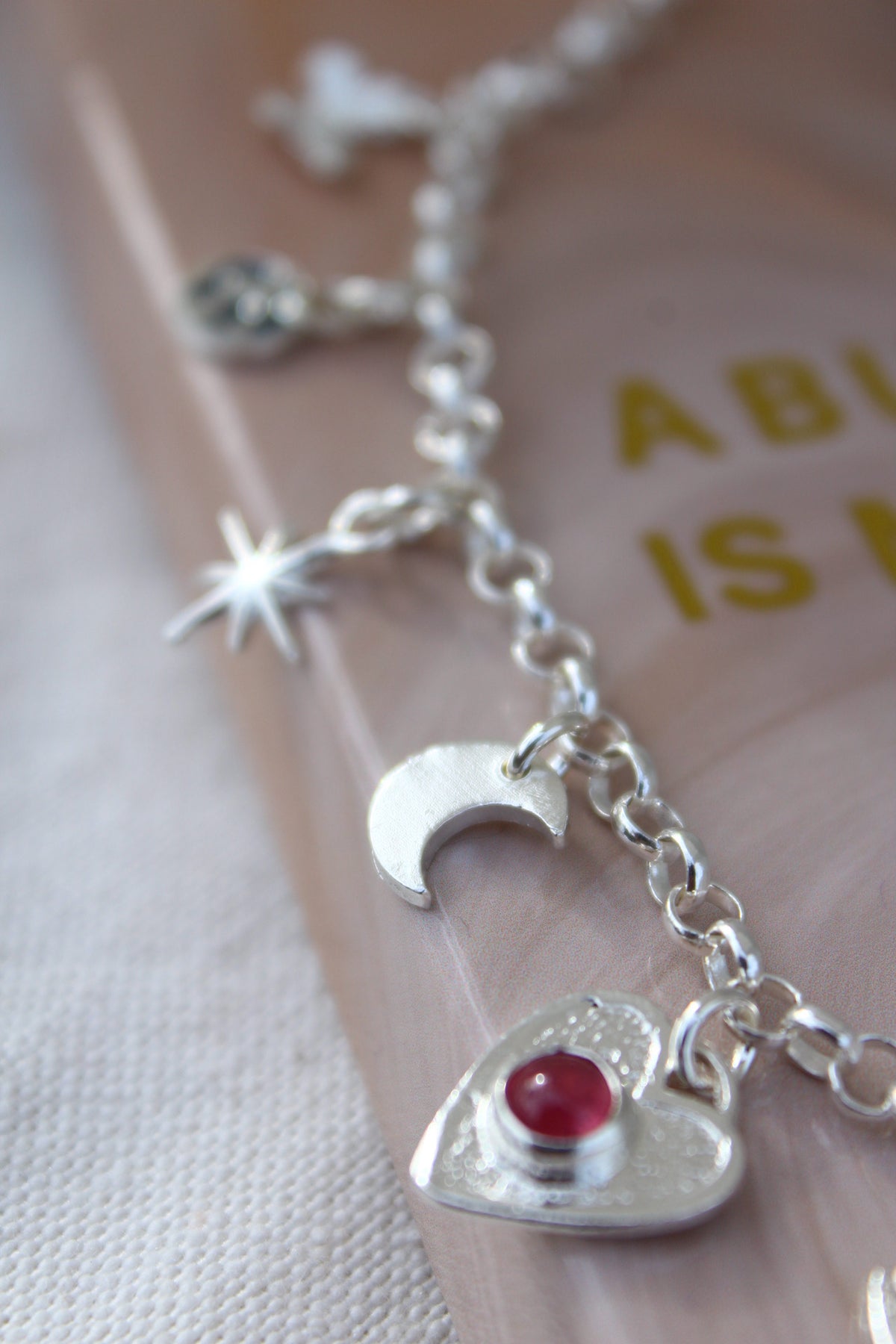 Pulsera manifestación