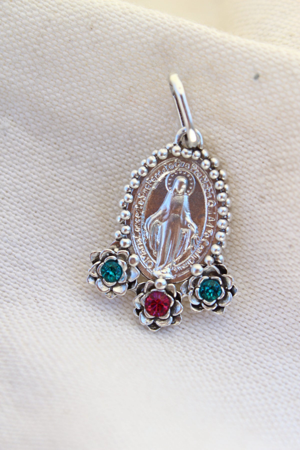 Collar Virgen de los milagros M #6